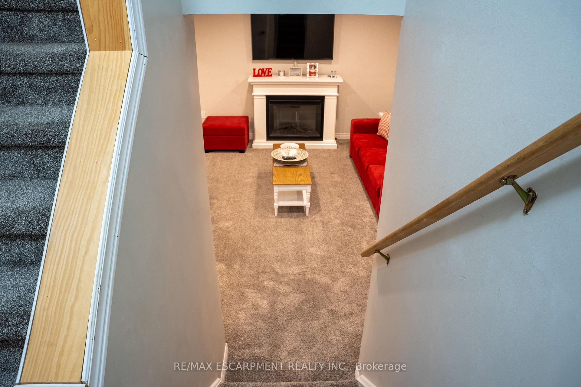 Photo 49 of Unit 12, 320 Hamilton Drive, Hamilton, Ancaster — HOMEH