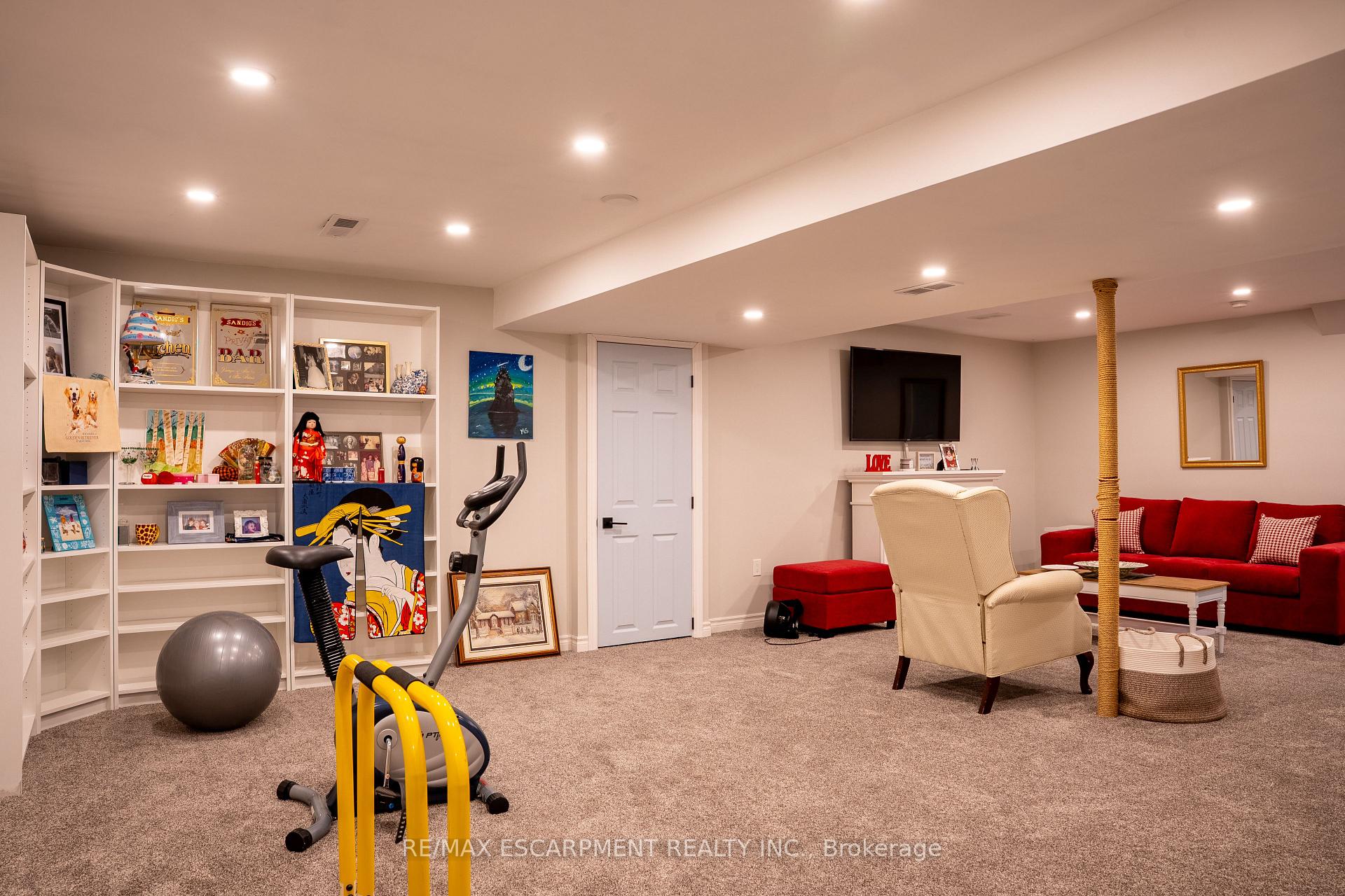 Photo 25 of Unit 12, 320 Hamilton Drive, Hamilton, Ancaster — HOMEH