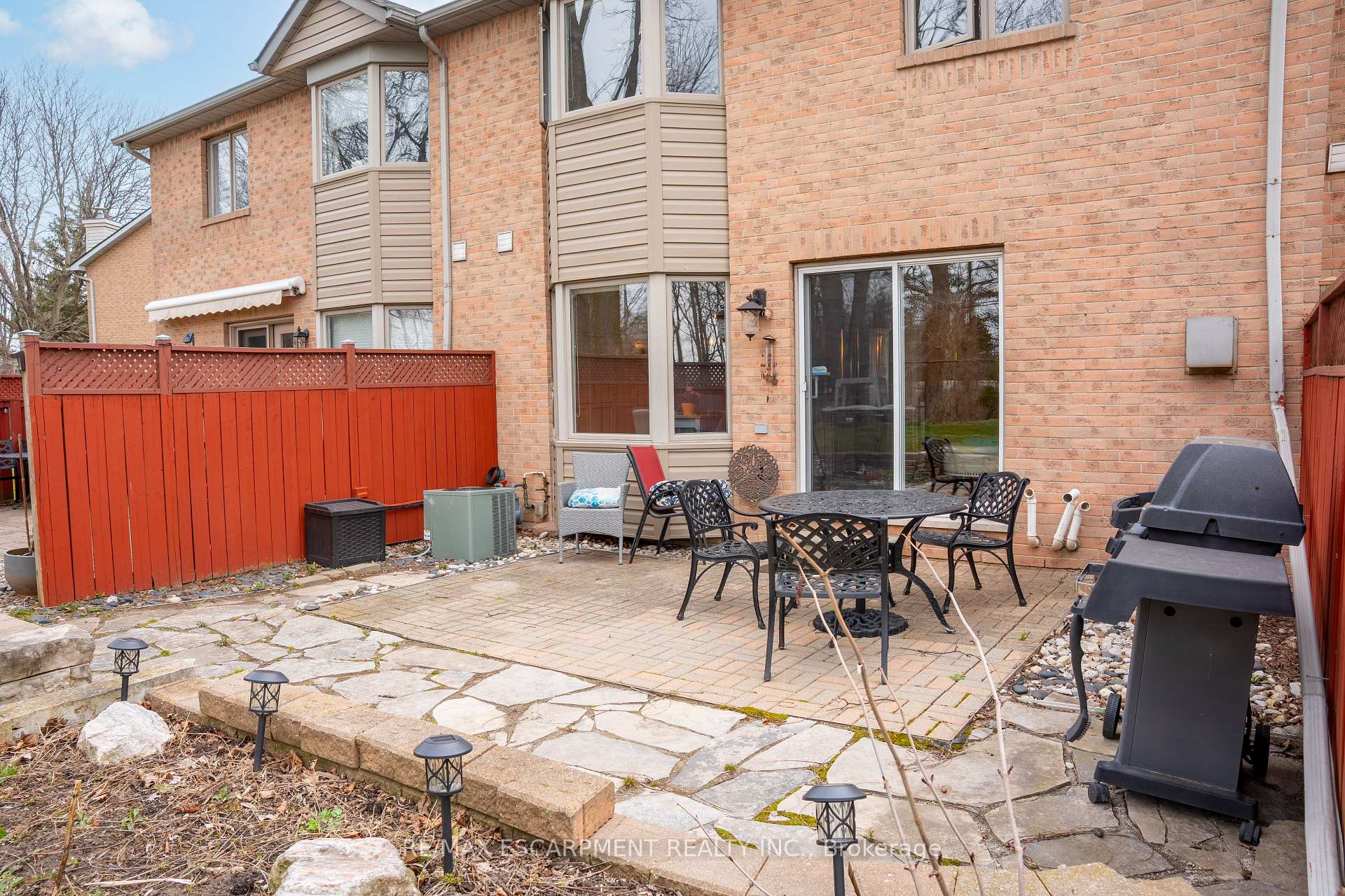 Photo 46 of Unit 12, 320 Hamilton Drive, Hamilton, Ancaster — HOMEH