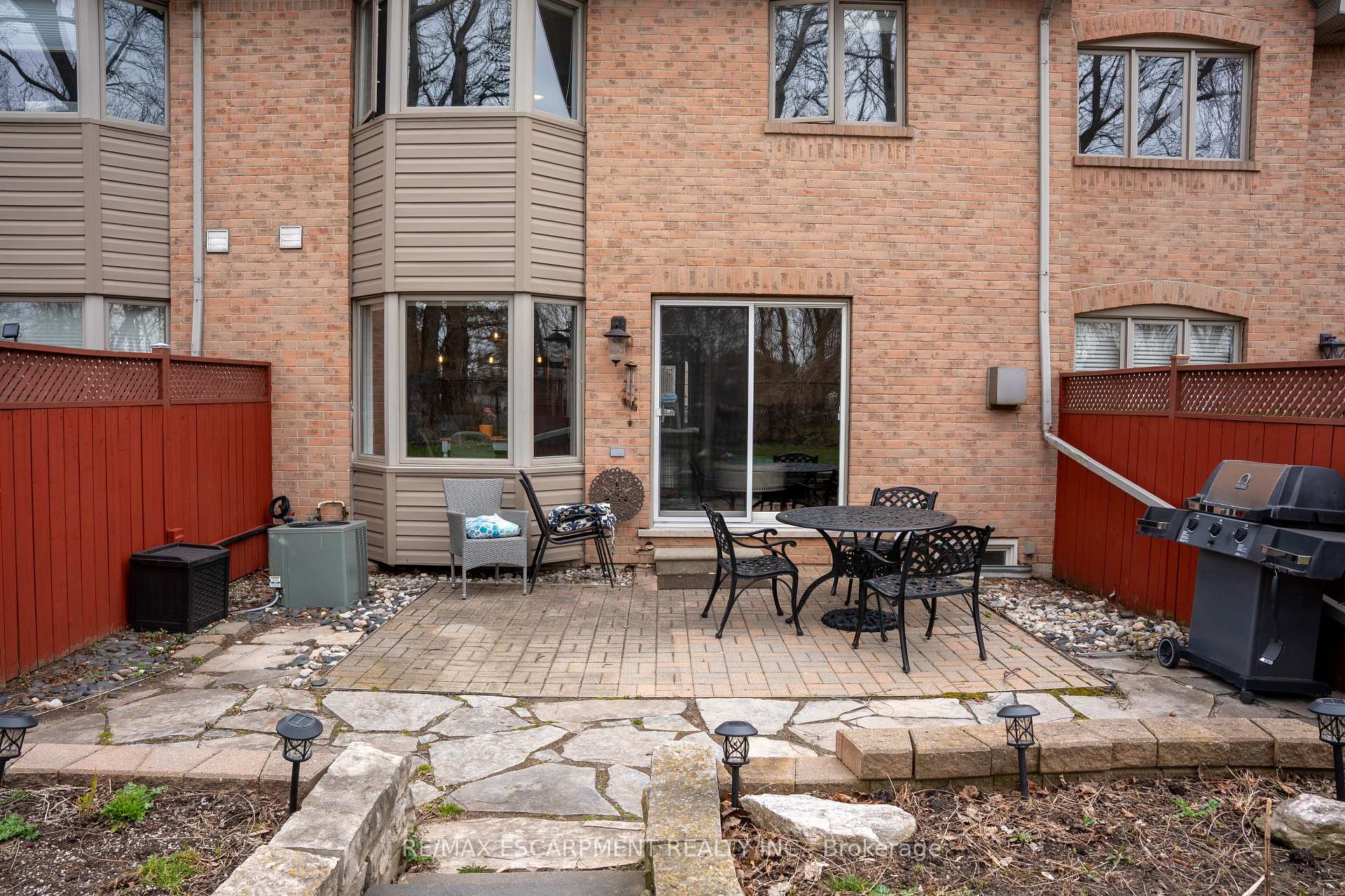 Photo 47 of Unit 12, 320 Hamilton Drive, Hamilton, Ancaster — HOMEH