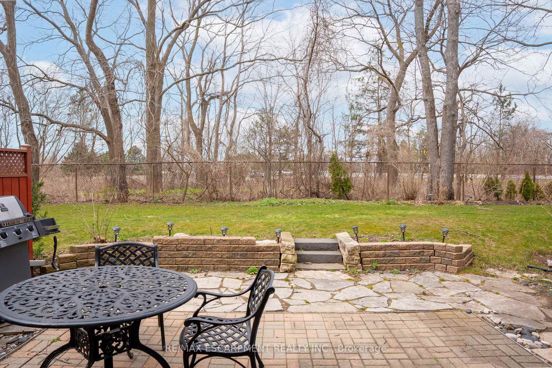 Photo 36 of Unit 12, 320 Hamilton Drive, Hamilton, Ancaster — HOMEH