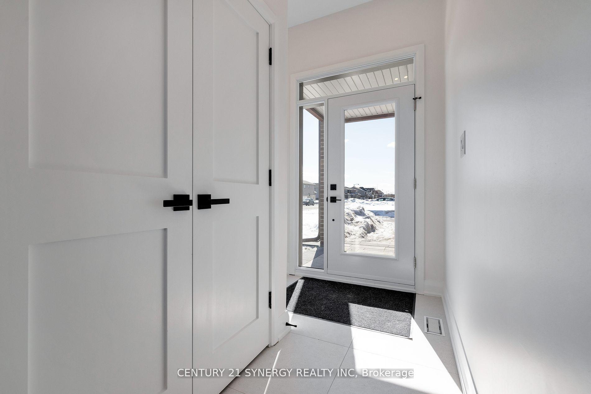 Photo 3 of 202 Angelonia Crescent, Ottawa, Blossom Park/Kemp Park/Findlay Creek — HOMEH