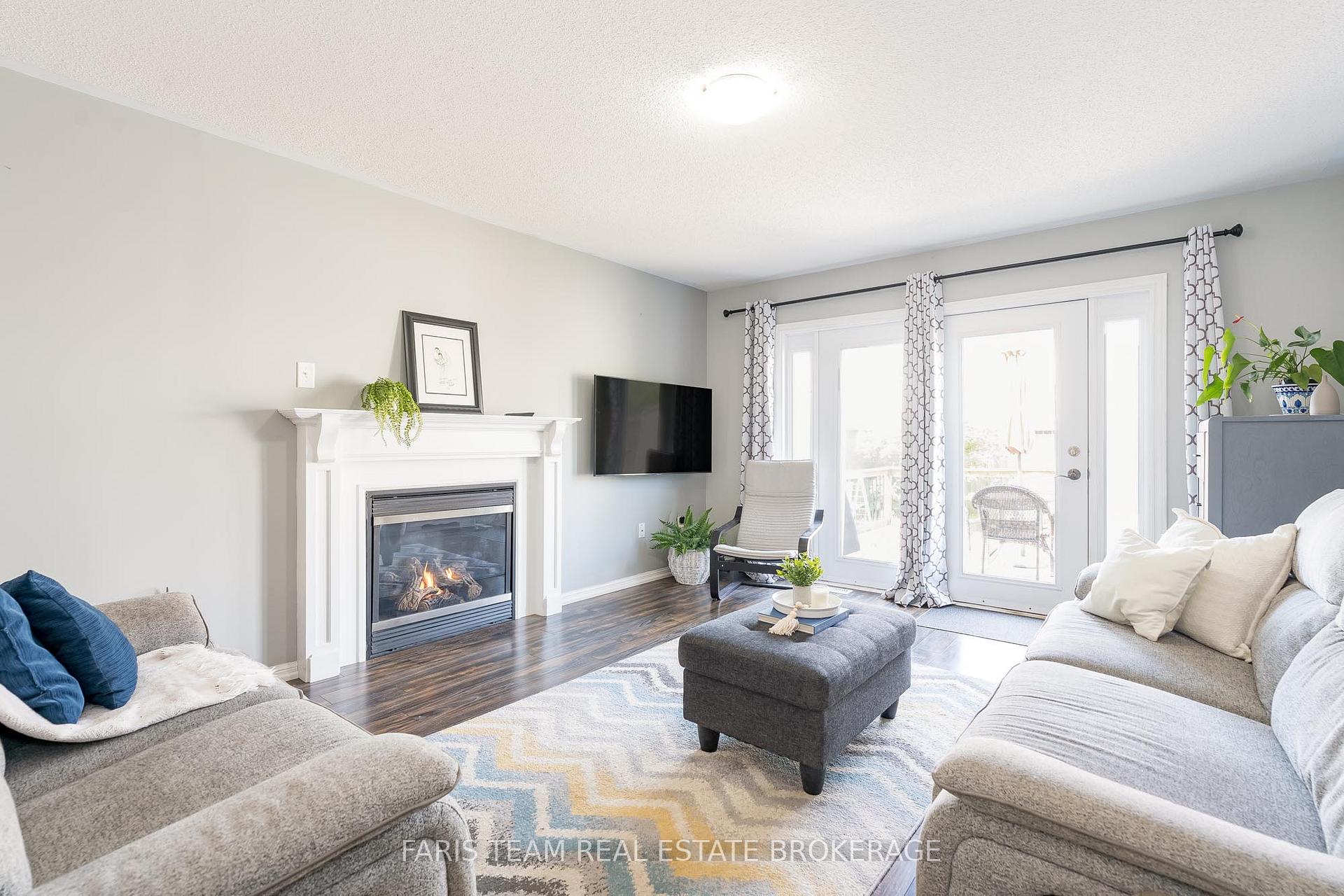 Photo 14 of 4 Callander Crescent, New Tecumseth, Alliston — HOMEH