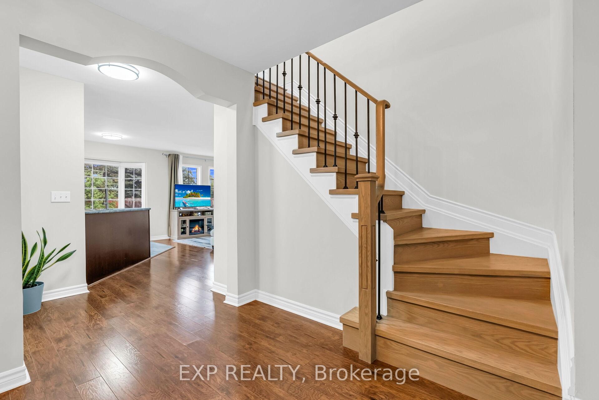 Photo 33 of 84 Seaside Circle, Brampton, Sandringham-Wellington — HOMEH