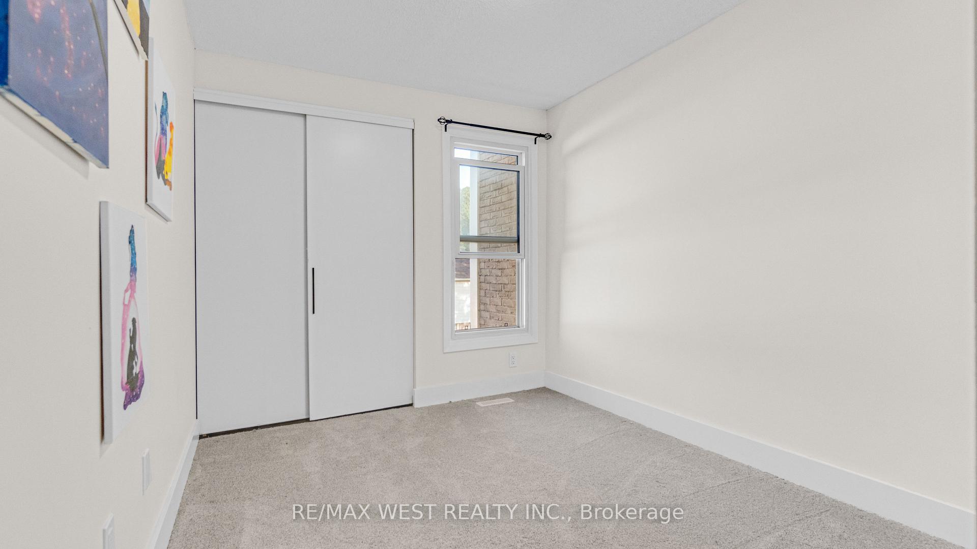 Photo 3 of Unit 18, 165 Green Valley Drive, Kitchener — HOMEH