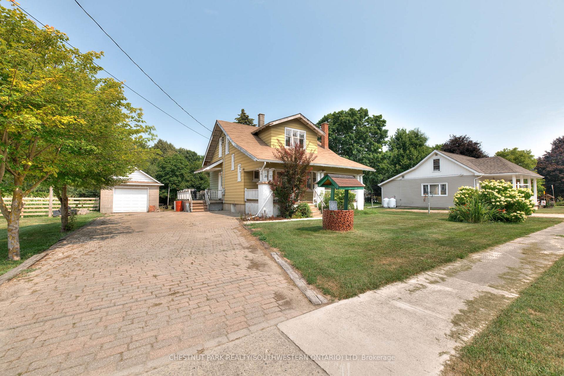 Photo 1 of 2057 Martin Street, Howick, Howick Twp — HOMEH
