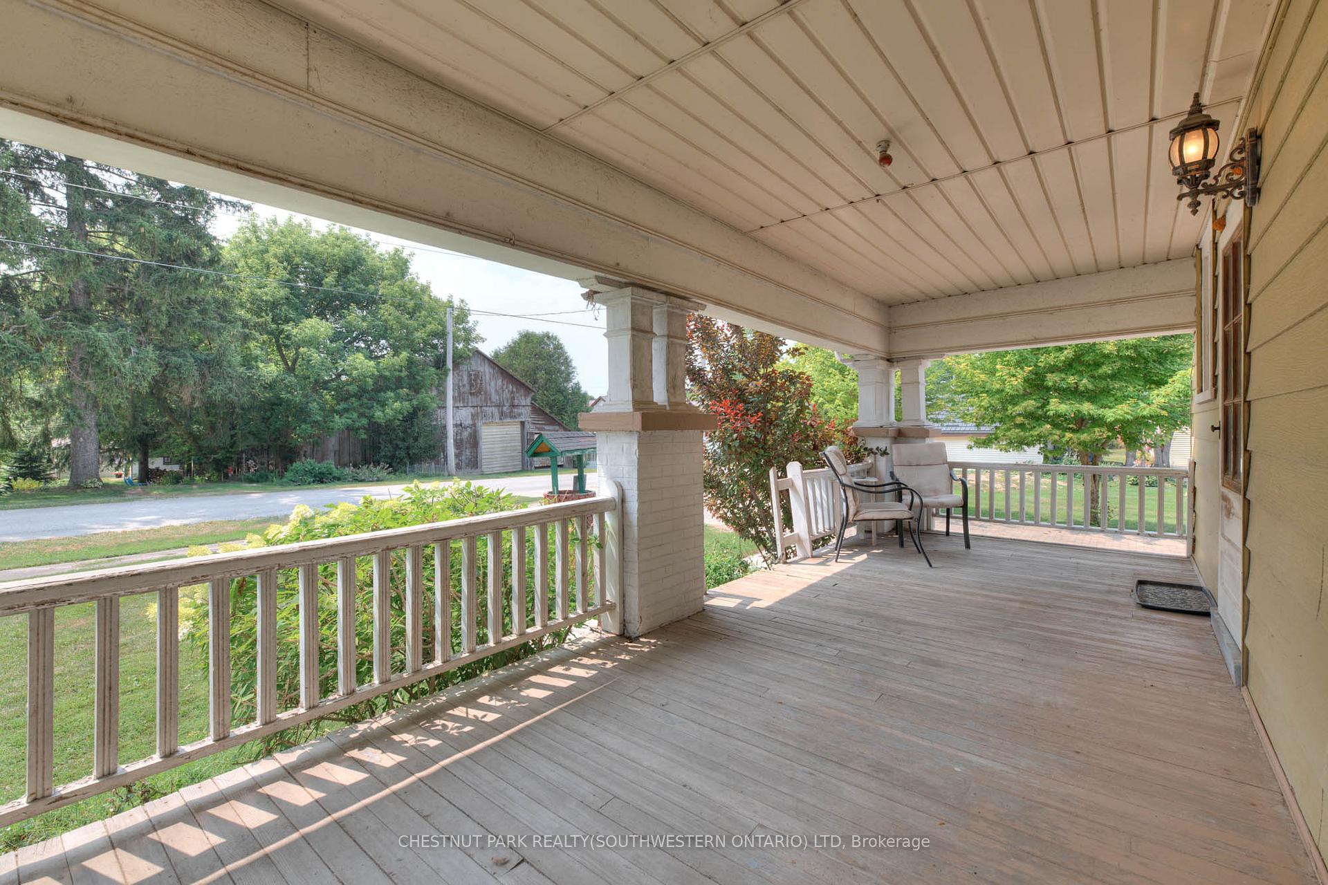 Photo 23 of 2057 Martin Street, Howick, Howick Twp — HOMEH