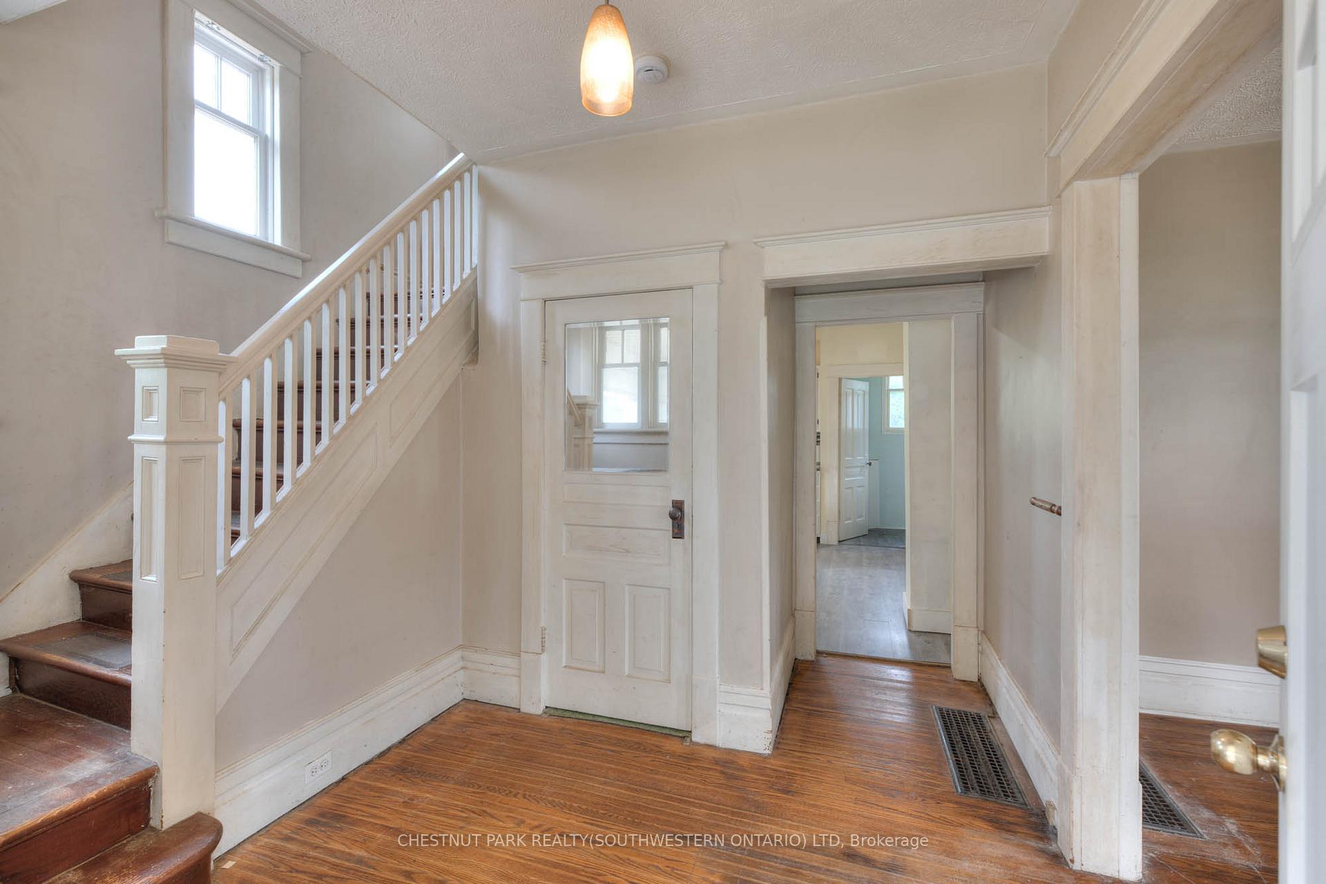 Photo 27 of 2057 Martin Street, Howick, Howick Twp — HOMEH