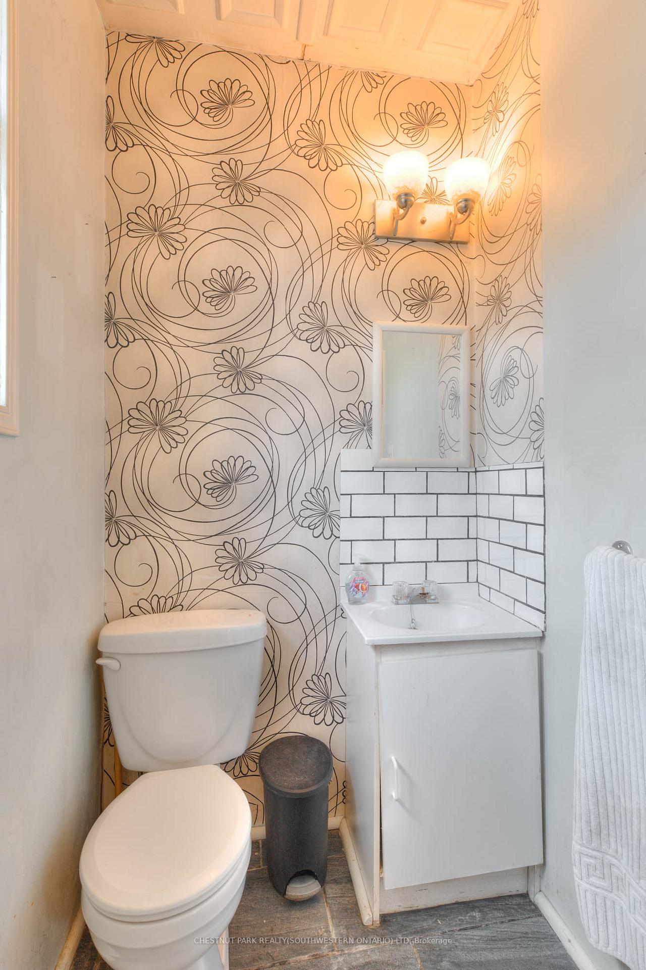 Photo 39 of 2057 Martin Street, Howick, Howick Twp — HOMEH