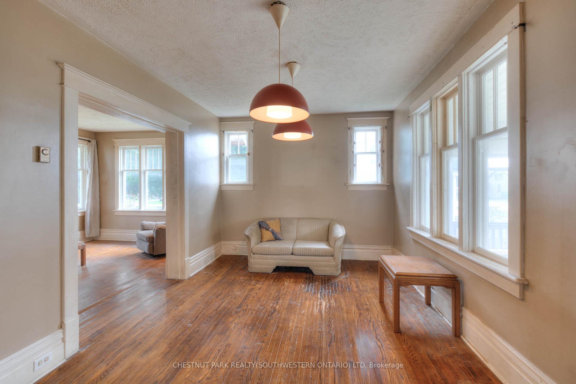 Photo 18 of 2057 Martin Street, Howick, Howick Twp — HOMEH