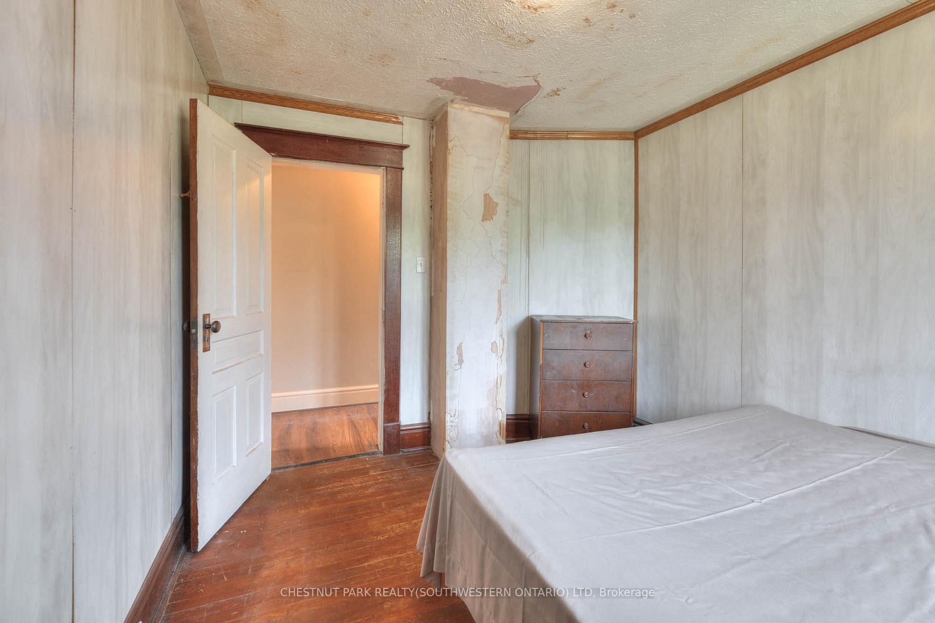 Photo 17 of 2057 Martin Street, Howick, Howick Twp — HOMEH