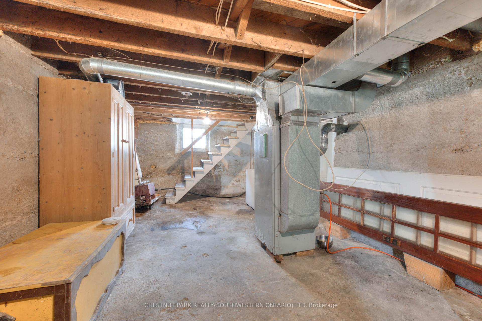 Photo 33 of 2057 Martin Street, Howick, Howick Twp — HOMEH