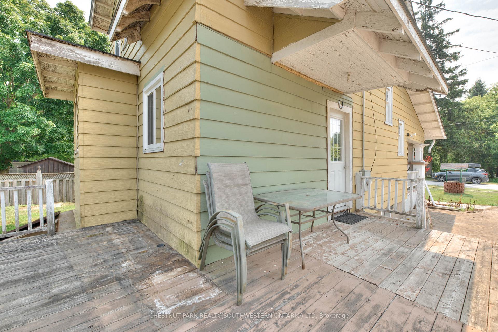 Photo 9 of 2057 Martin Street, Howick, Howick Twp — HOMEH