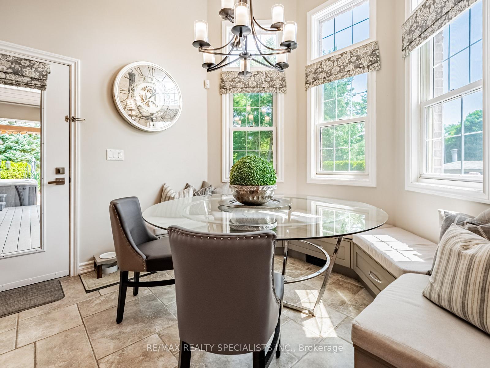 Photo 9 of 12 McMaster Street, Halton Hills, Glen Williams — HOMEH
