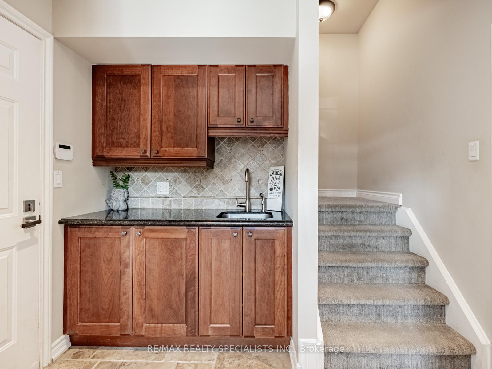 Photo 20 of 12 McMaster Street, Halton Hills, Glen Williams — HOMEH