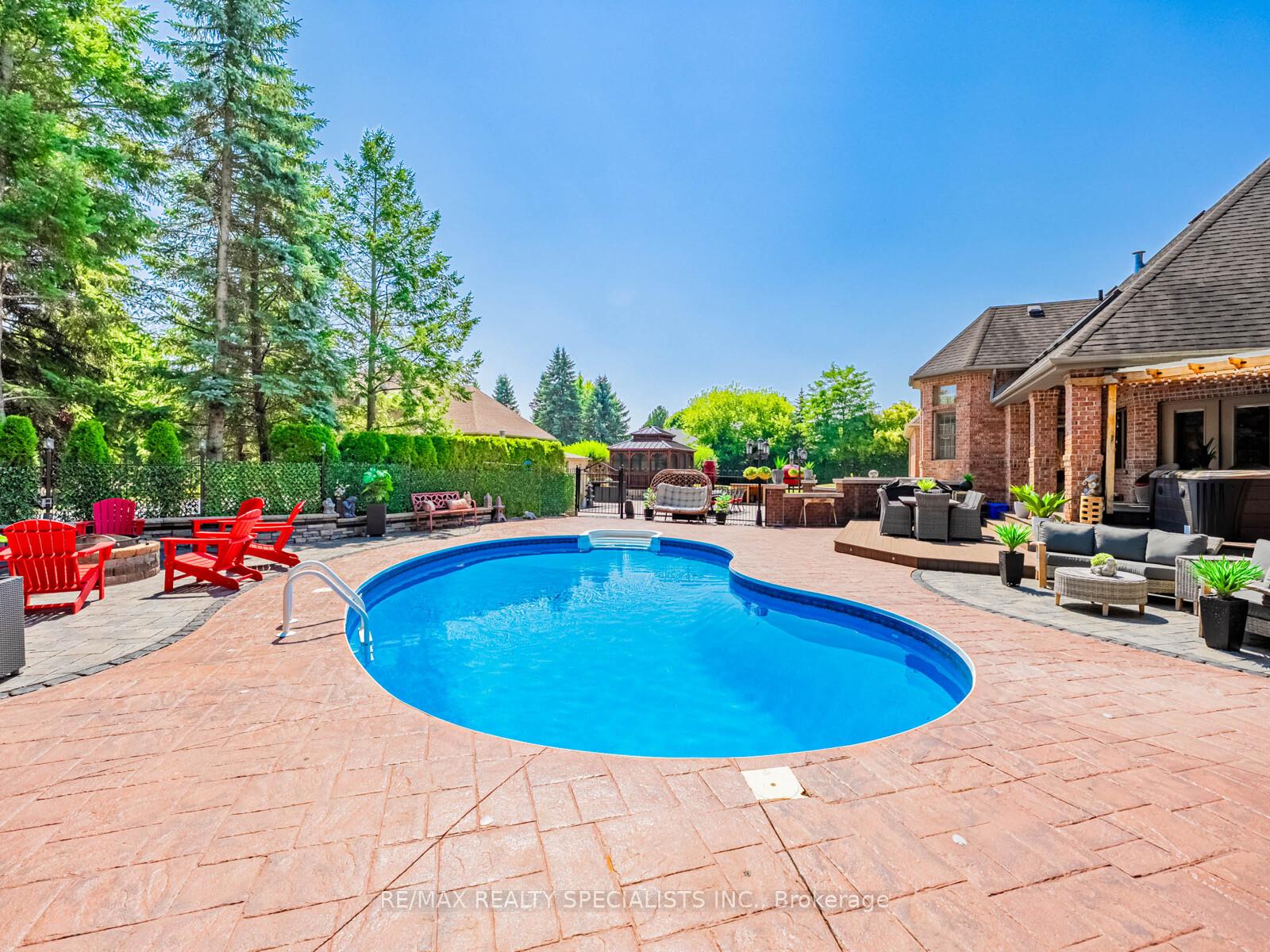 Photo 33 of 12 McMaster Street, Halton Hills, Glen Williams — HOMEH