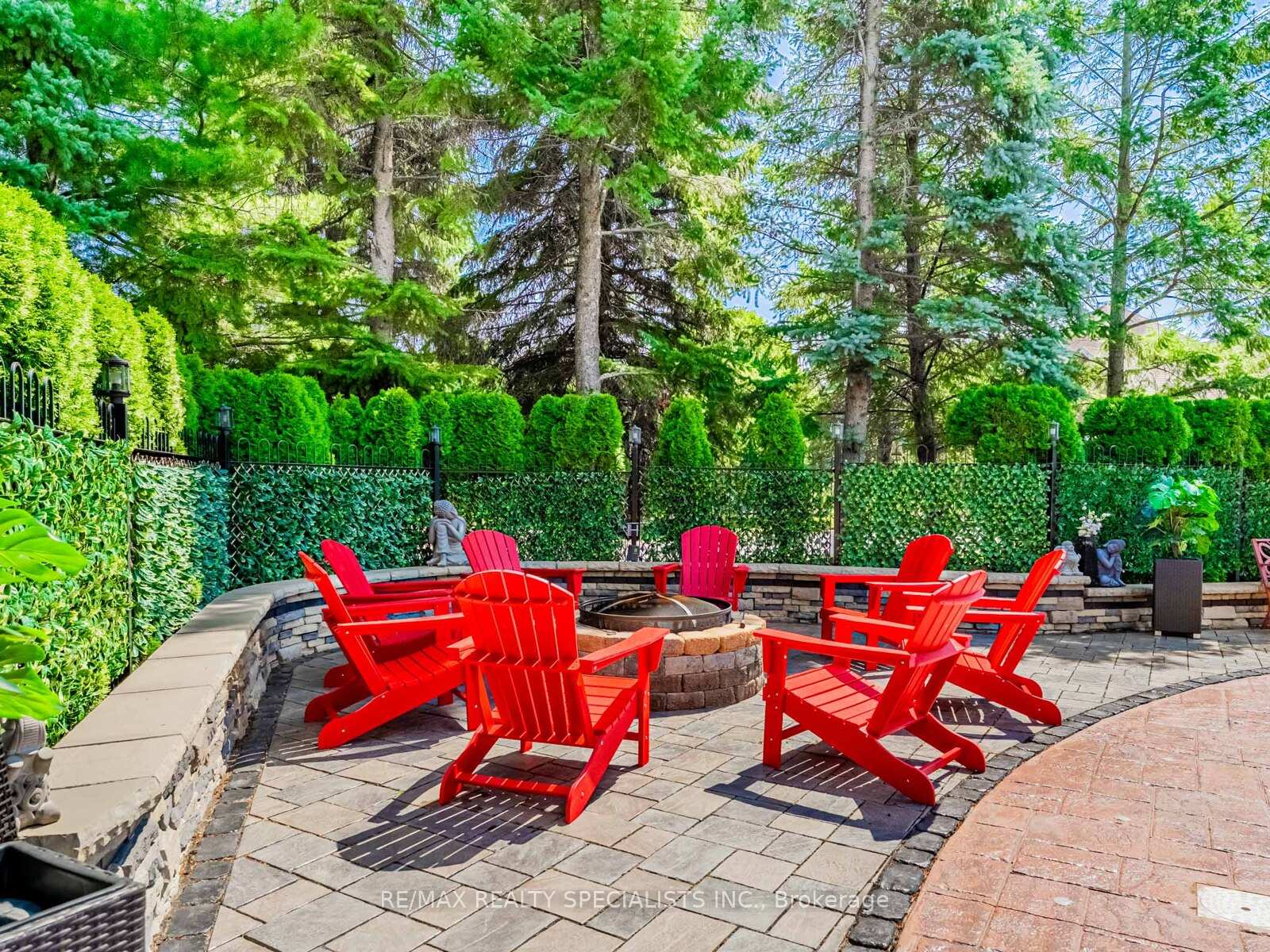 Photo 47 of 12 McMaster Street, Halton Hills, Glen Williams — HOMEH