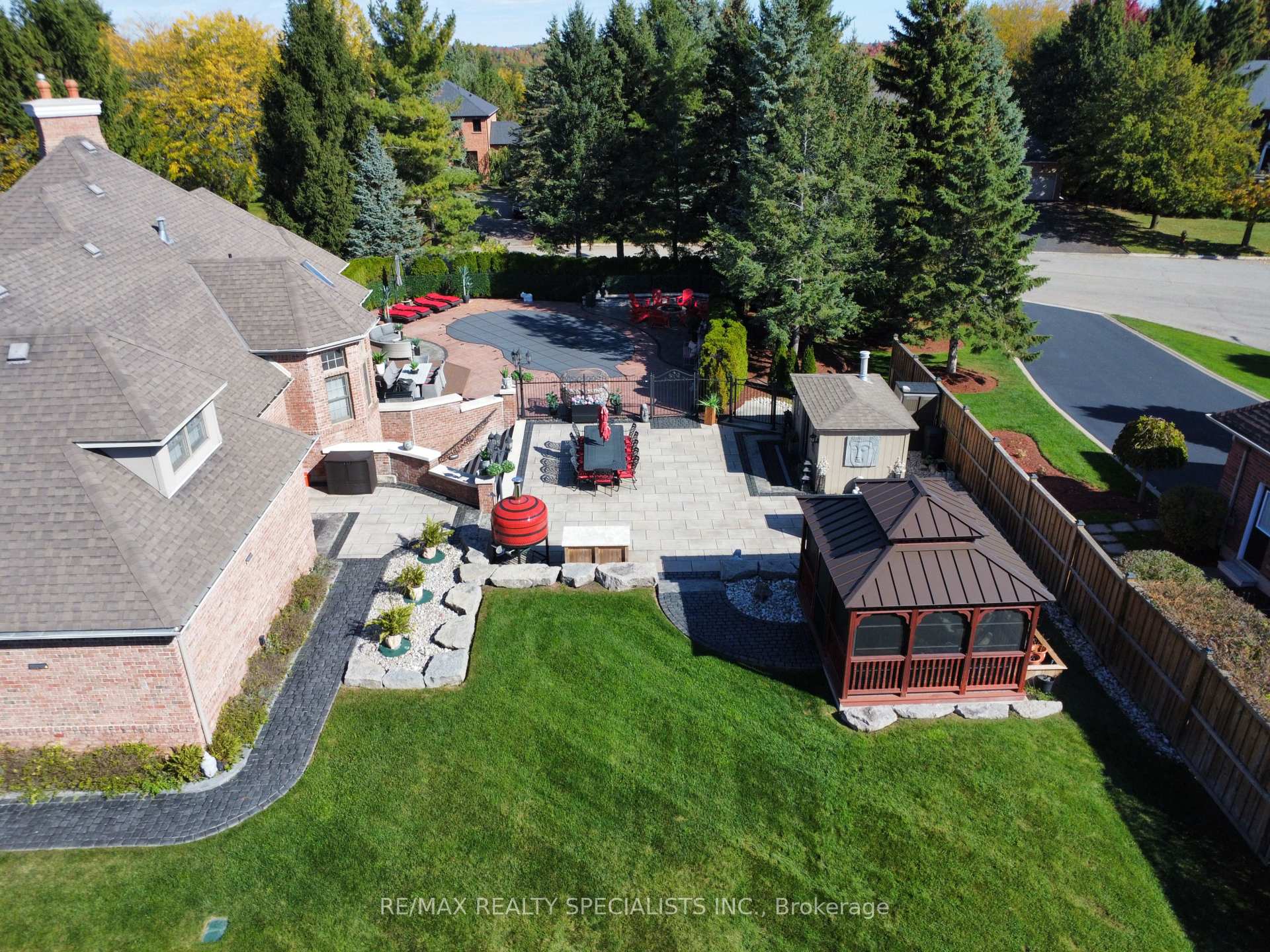 Photo 44 of 12 McMaster Street, Halton Hills, Glen Williams — HOMEH