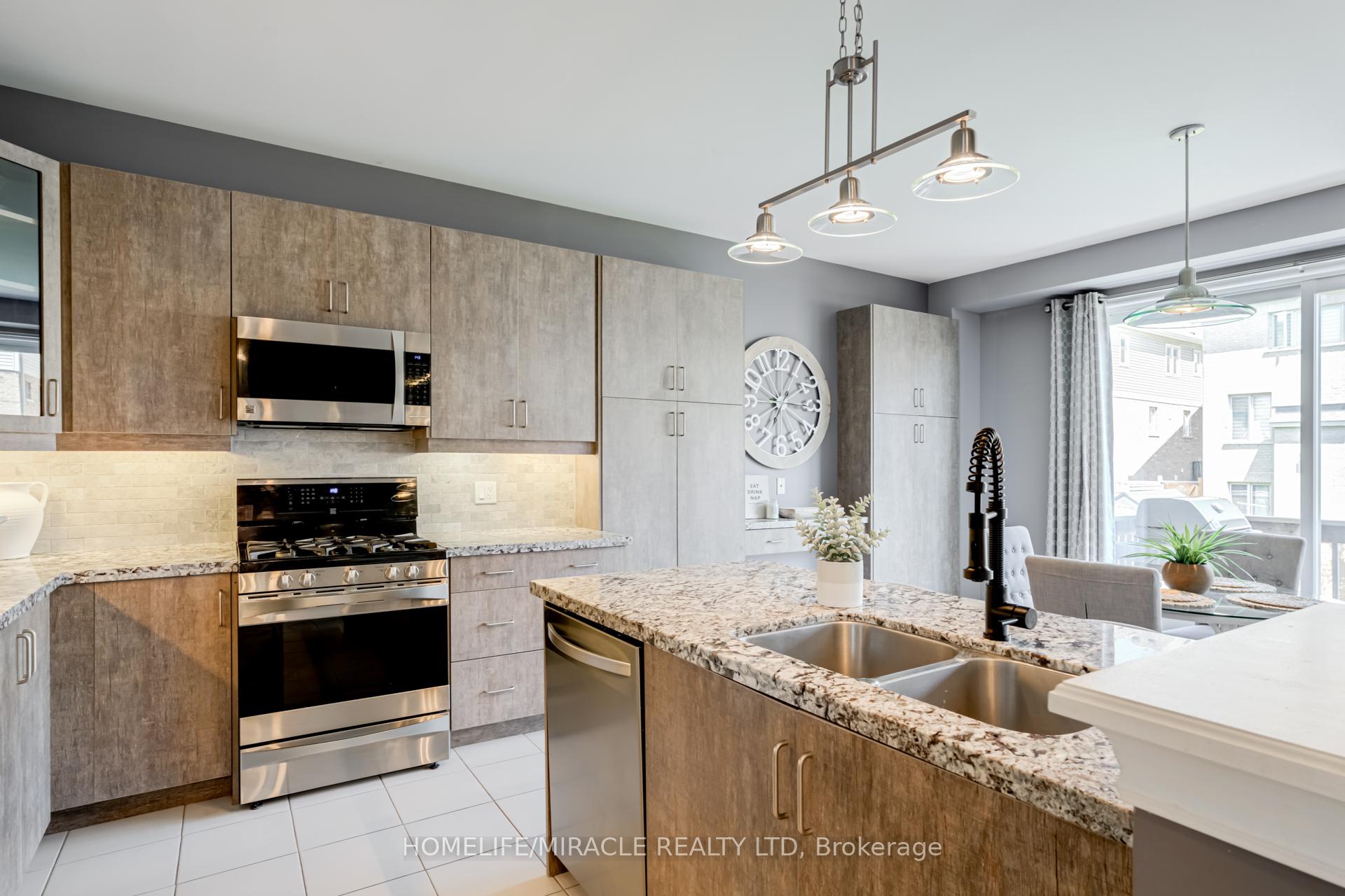 Photo 17 of 5 Kennedy Boulevard, New Tecumseth, Rural New Tecumseth — HOMEH