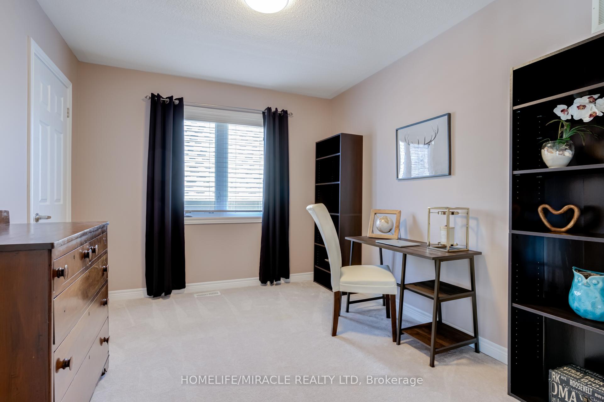 Photo 10 of 5 Kennedy Boulevard, New Tecumseth, Rural New Tecumseth — HOMEH