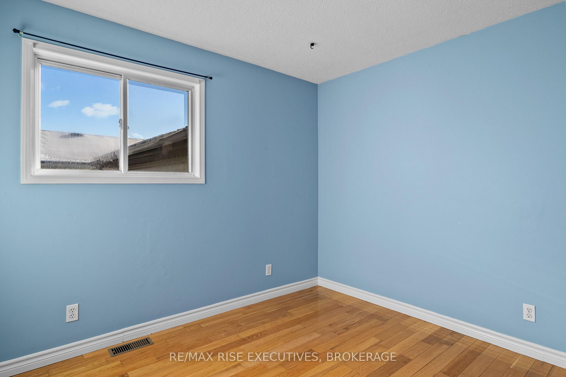 Photo 19 of 115 University Avenue, Belleville, Belleville Ward — HOMEH