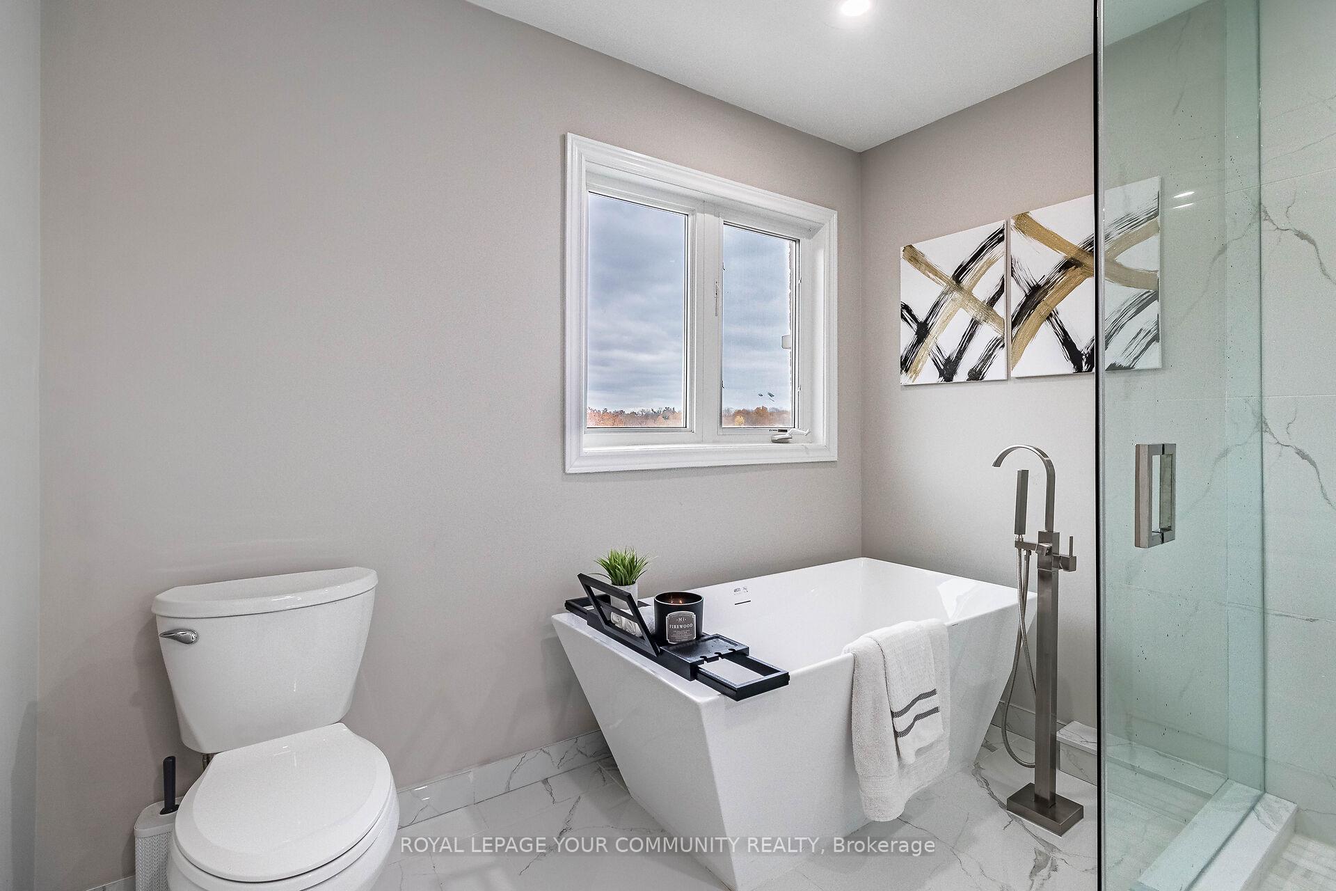 Photo 8 of 63 Regency View Heights, Vaughan, Maple — HOMEH