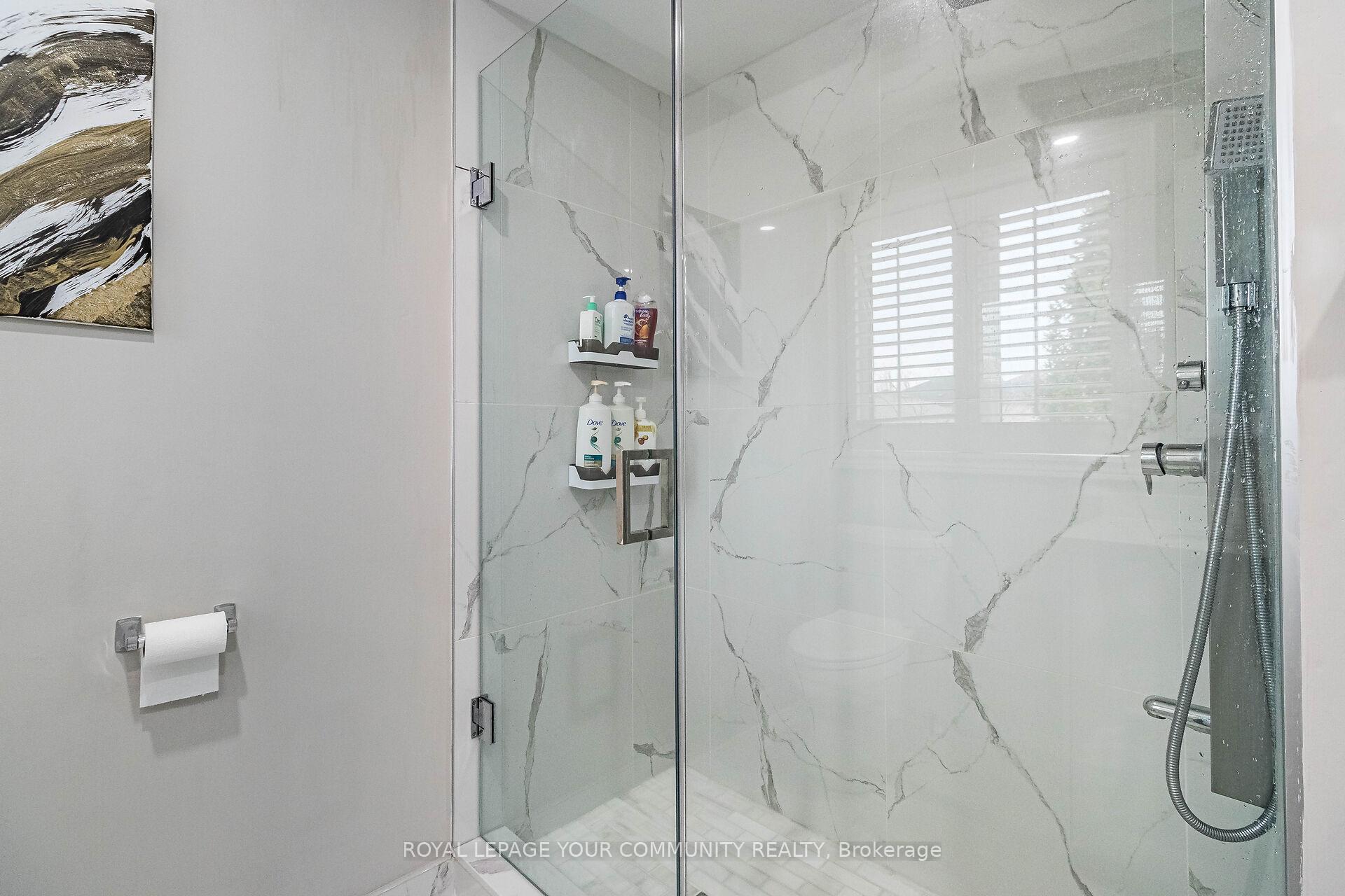 Photo 29 of 63 Regency View Heights, Vaughan, Maple — HOMEH