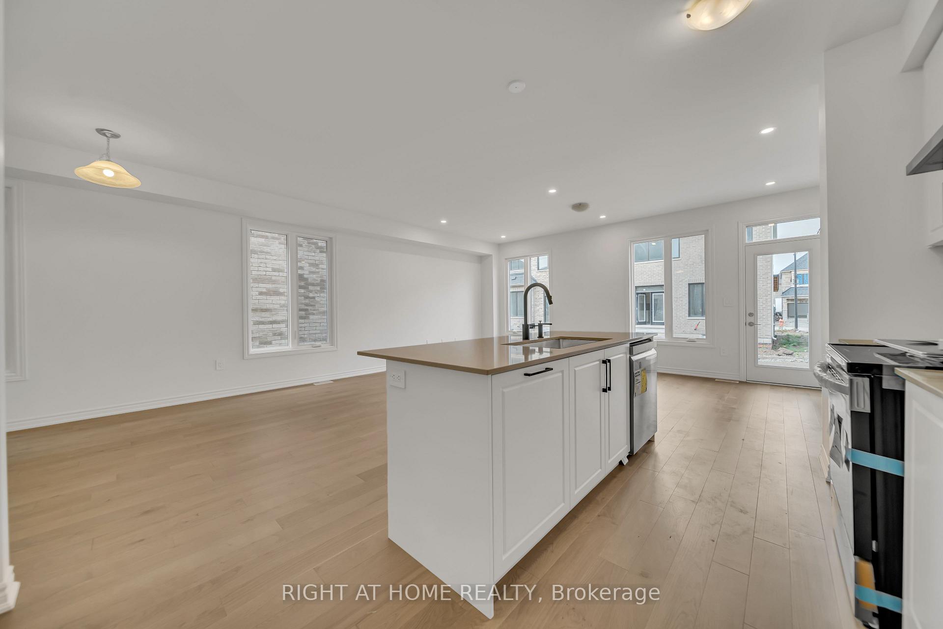 Photo 5 of 1450 Savoline Boulevard, Milton, Rural Milton — HOMEH