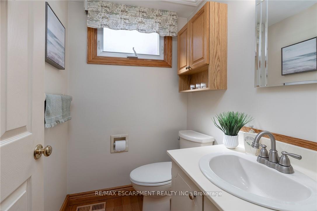Photo 16 of 35 Palmerston Place, Hamilton, Vincent — HOMEH