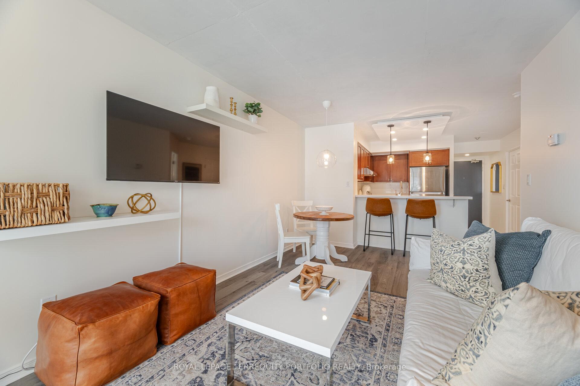 Photo 19 of Unit 923, 230 King Street E, Toronto, Moss Park — HOMEH