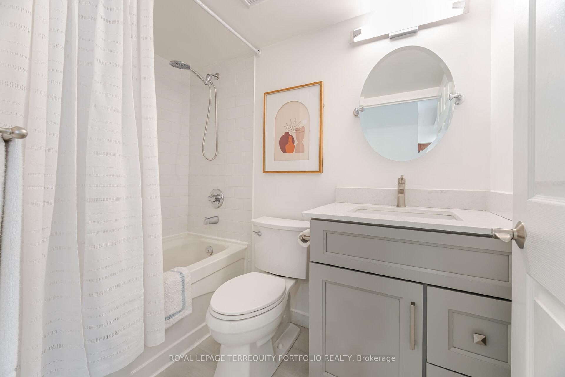 Photo 17 of Unit 923, 230 King Street E, Toronto, Moss Park — HOMEH
