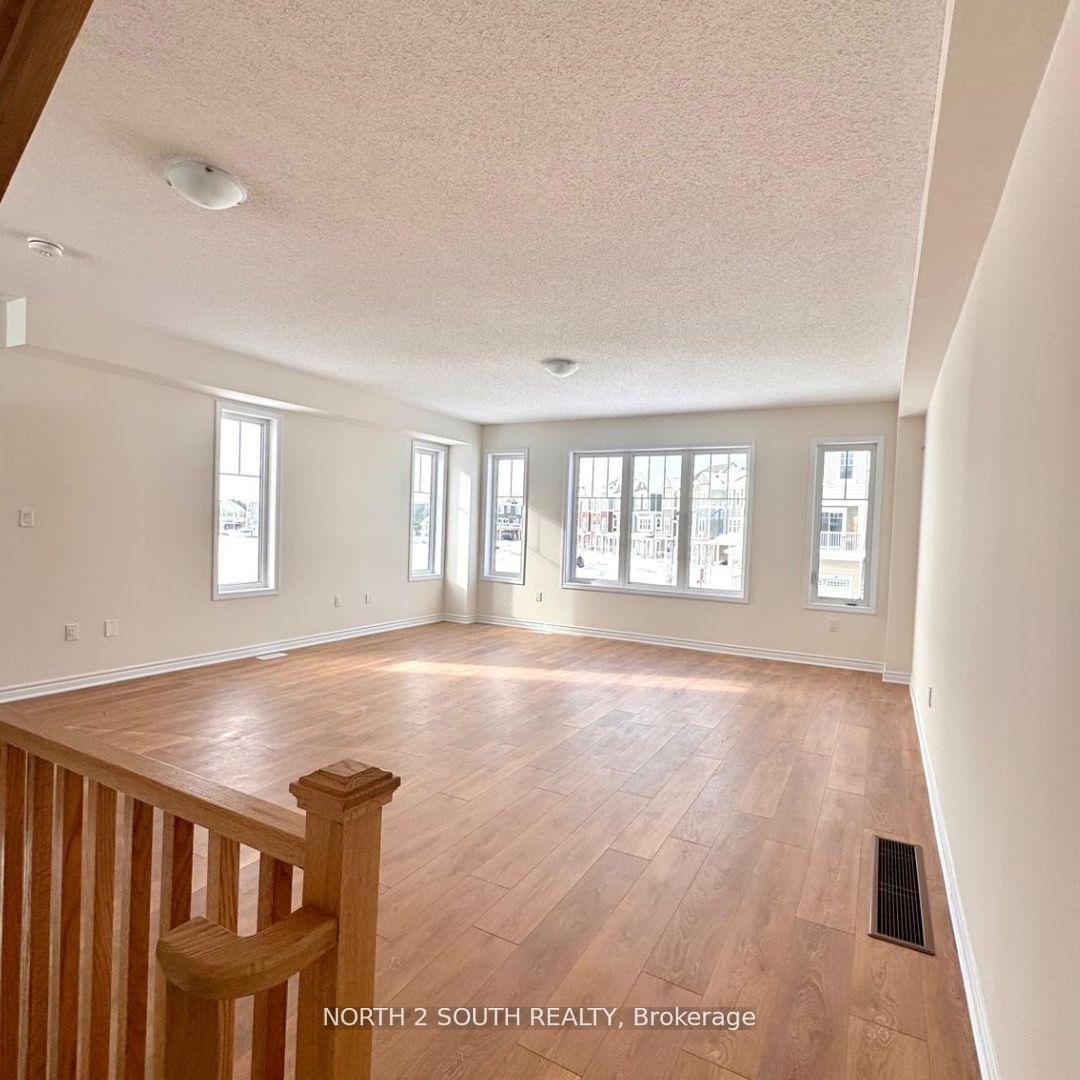 Photo 2 of 98 Sandhill Crane Drive, Wasaga Beach — HOMEH