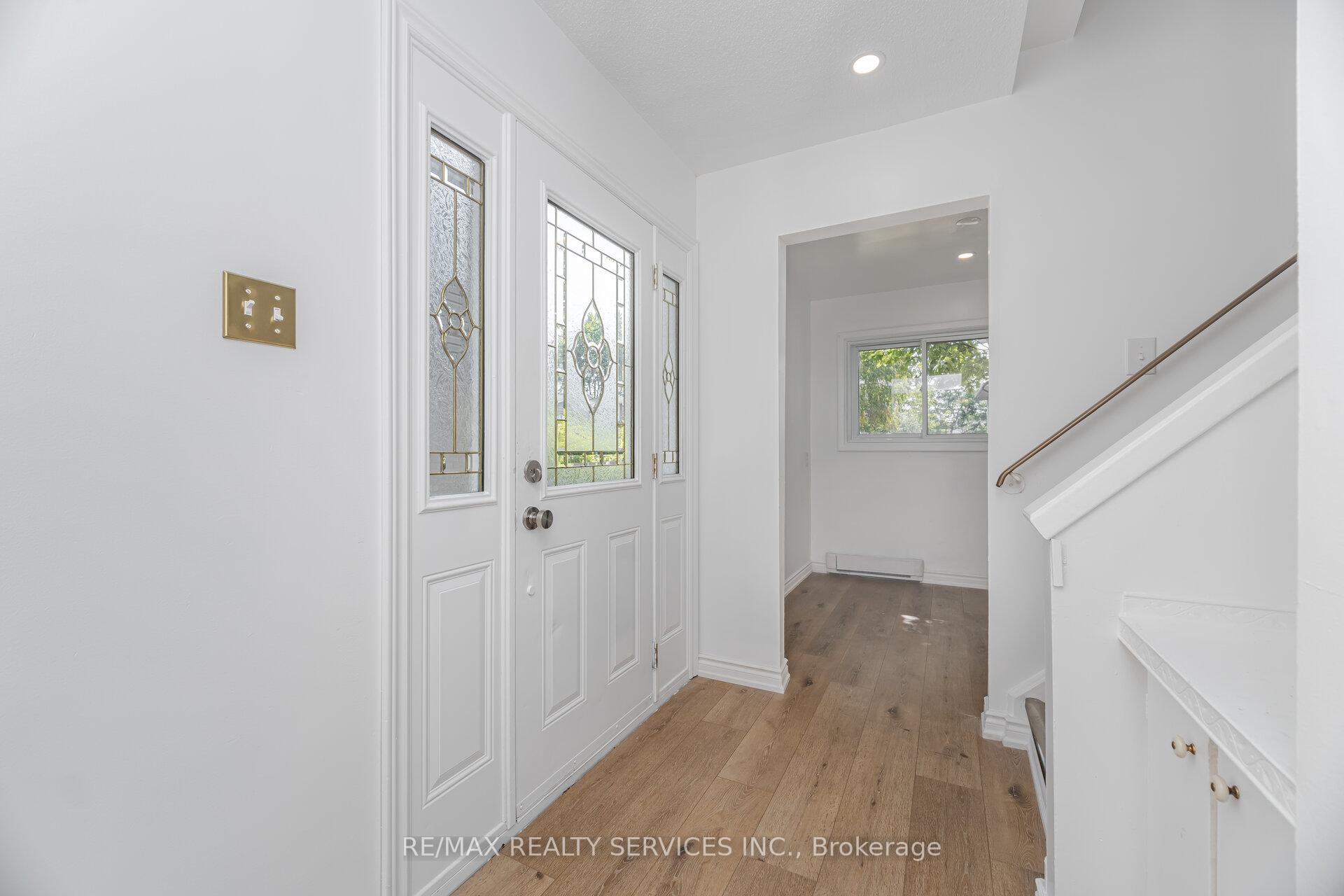 Photo 8 of 20 Greenhills Square, Brampton, Northgate — HOMEH