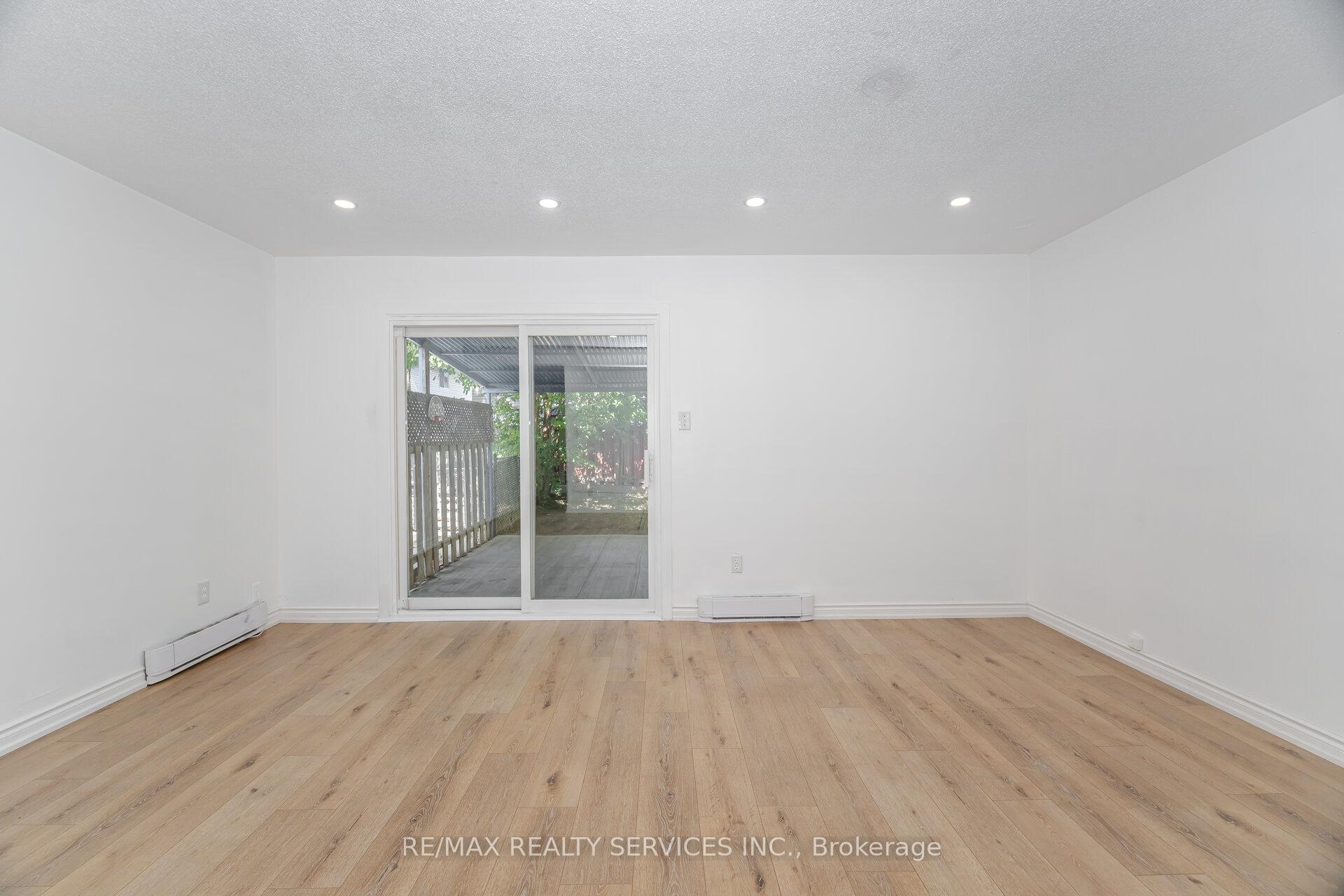 Photo 17 of 20 Greenhills Square, Brampton, Northgate — HOMEH