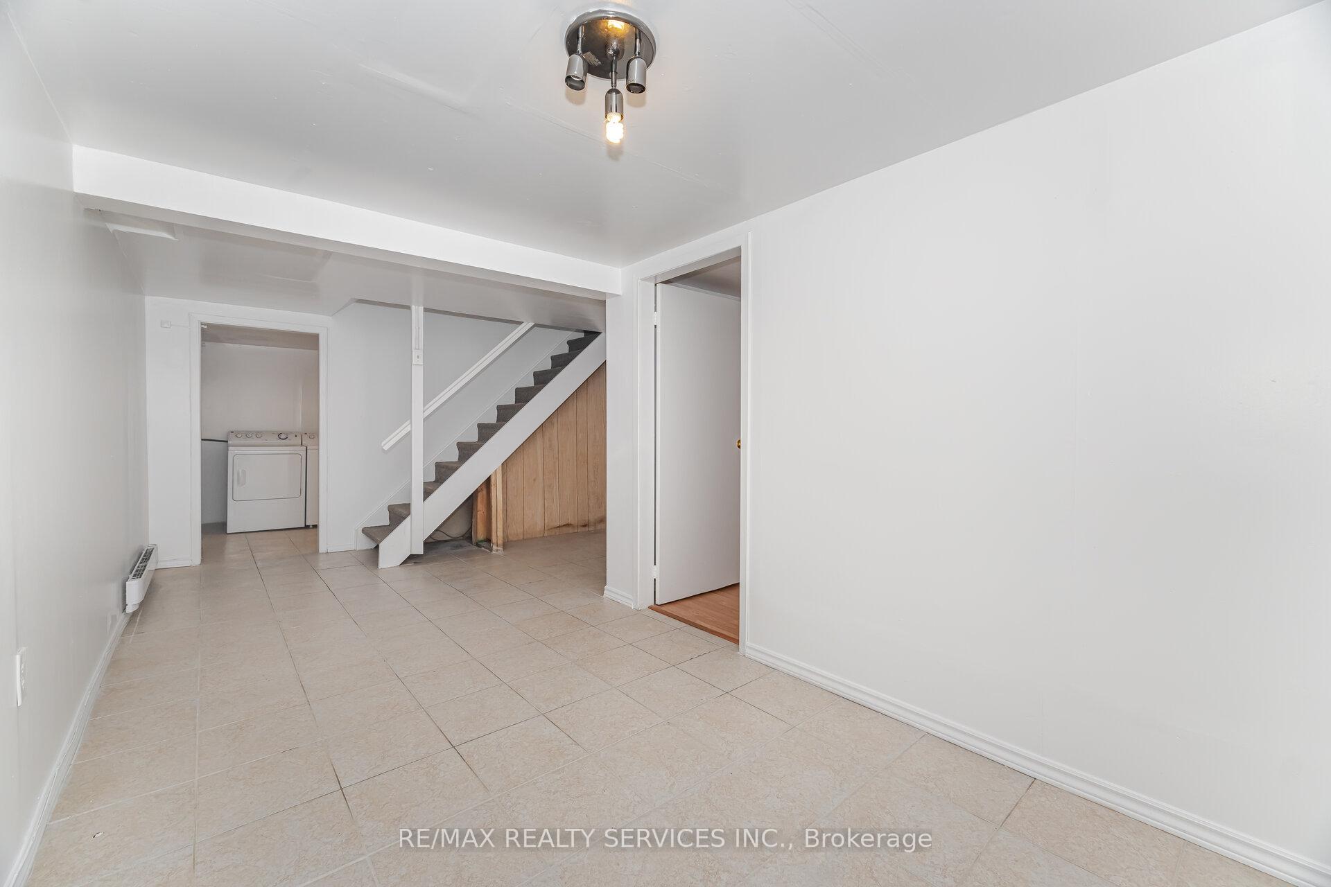 Photo 35 of 20 Greenhills Square, Brampton, Northgate — HOMEH