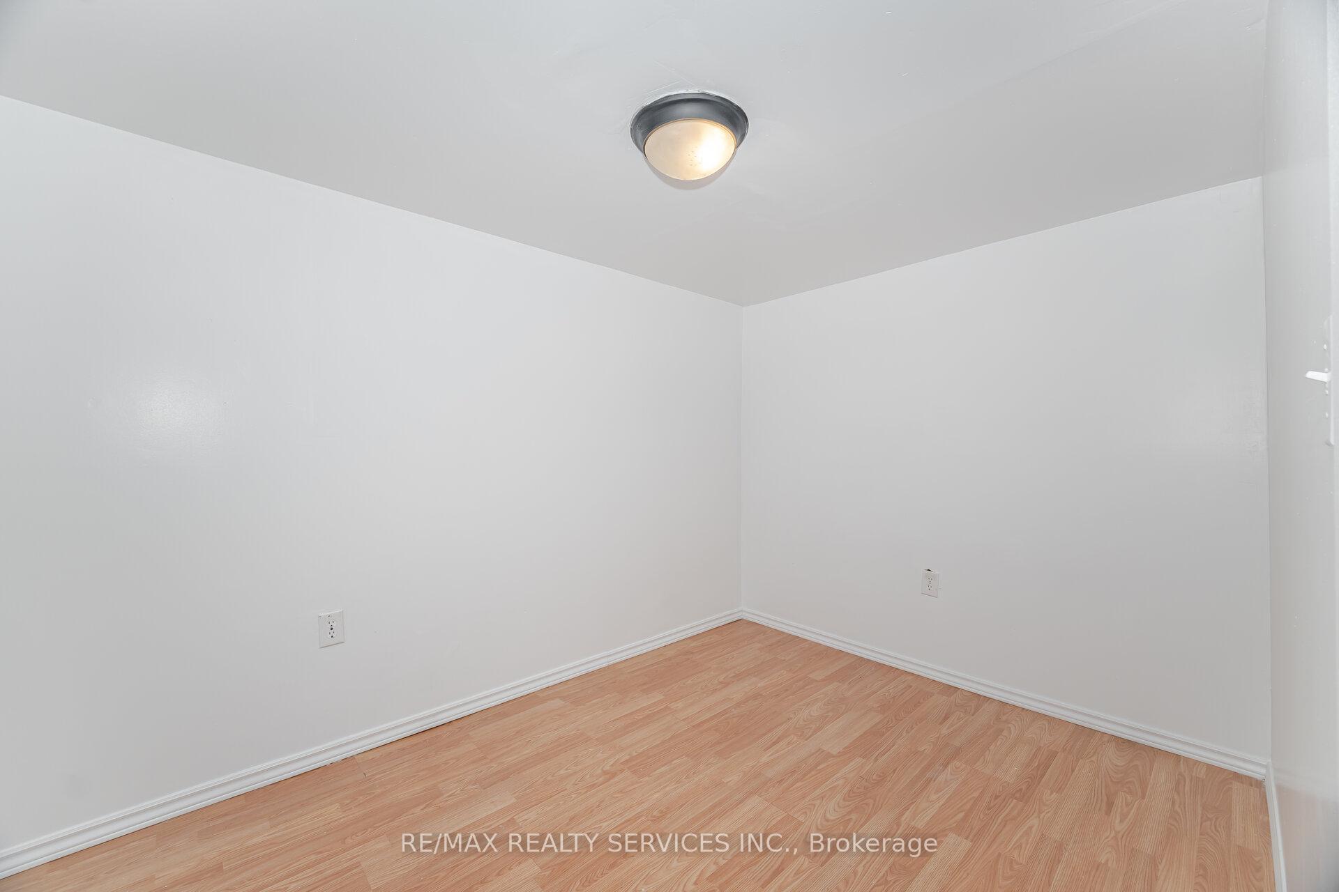 Photo 36 of 20 Greenhills Square, Brampton, Northgate — HOMEH