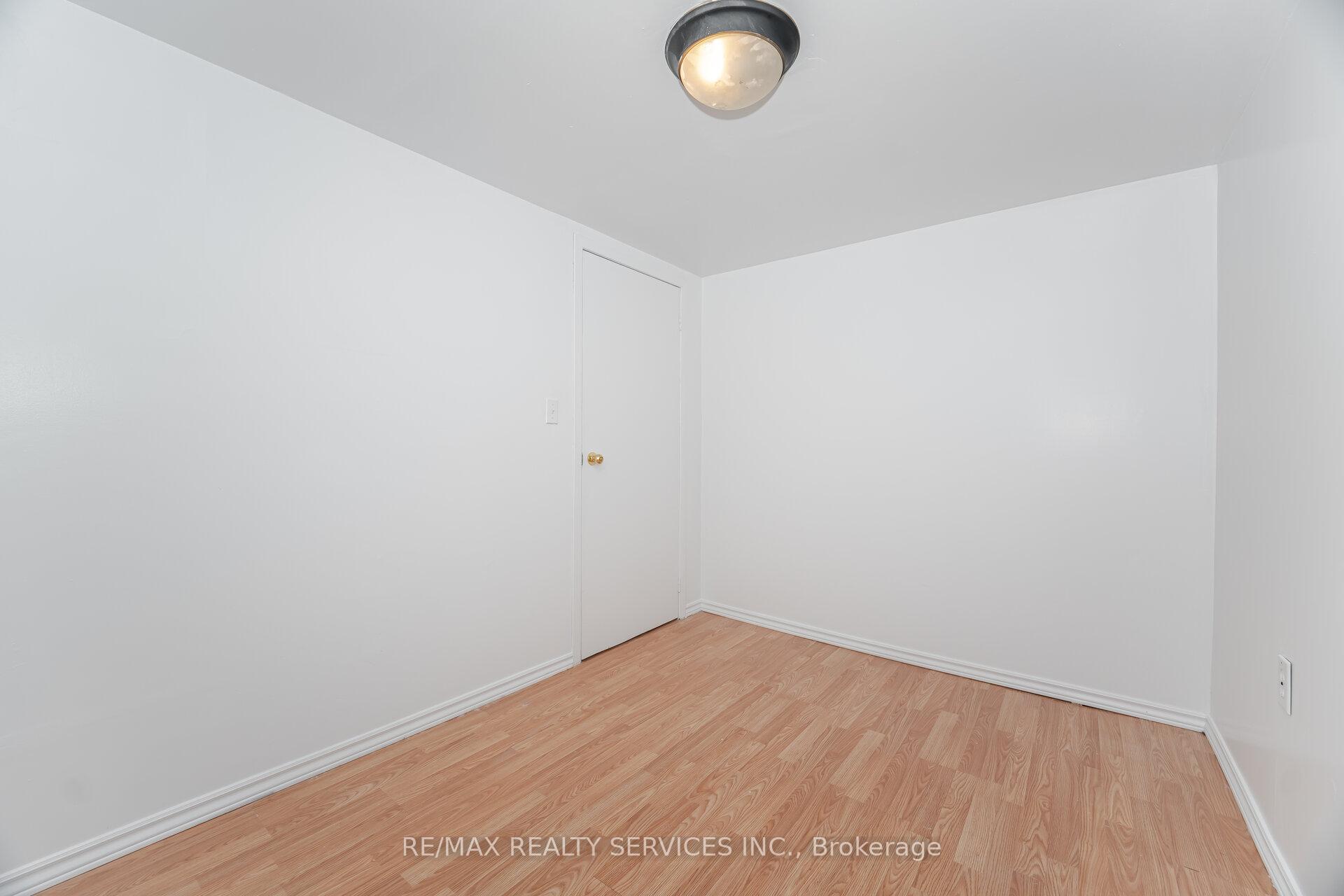 Photo 37 of 20 Greenhills Square, Brampton, Northgate — HOMEH