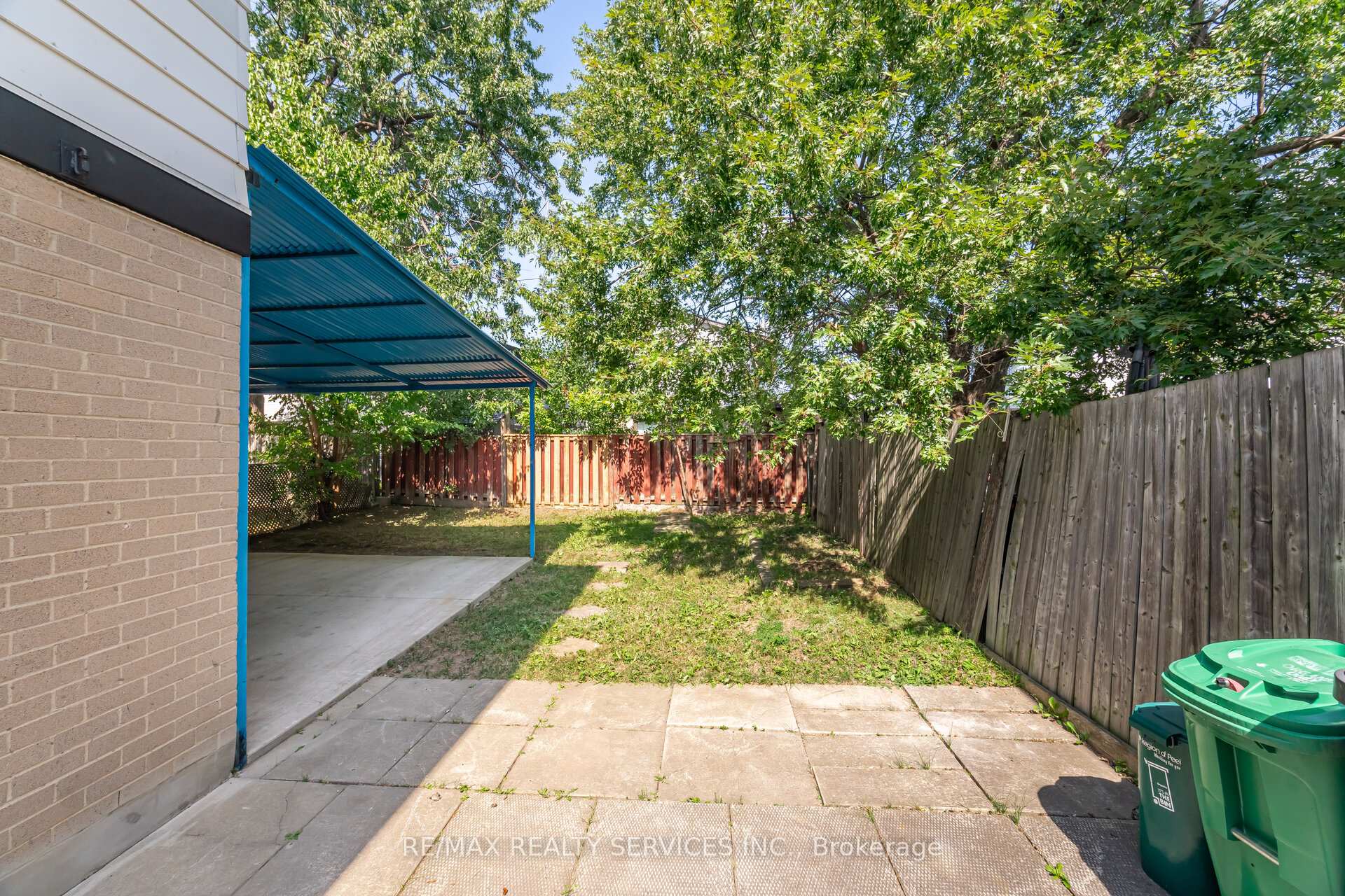 Photo 41 of 20 Greenhills Square, Brampton, Northgate — HOMEH