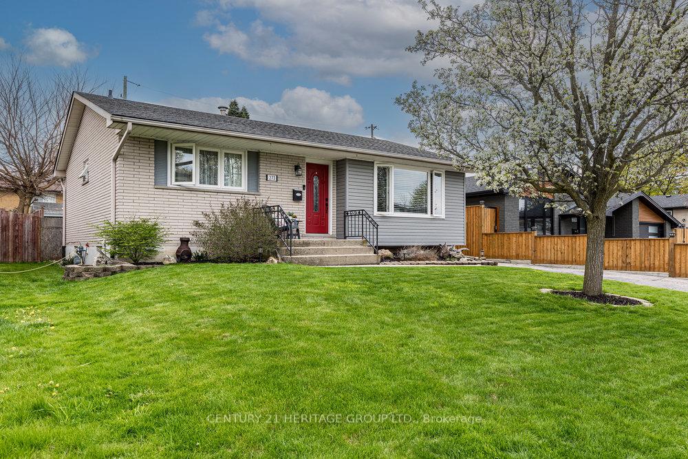Photo 2 of 273 Montmorency Drive, Hamilton, Red Hill — HOMEH