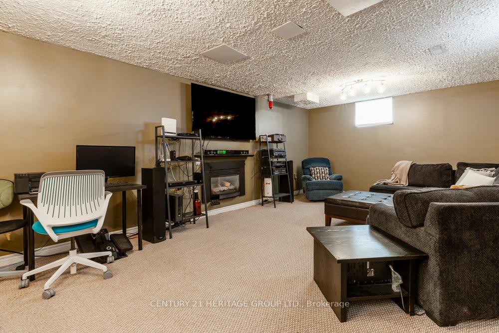 Photo 37 of 273 Montmorency Drive, Hamilton, Red Hill — HOMEH