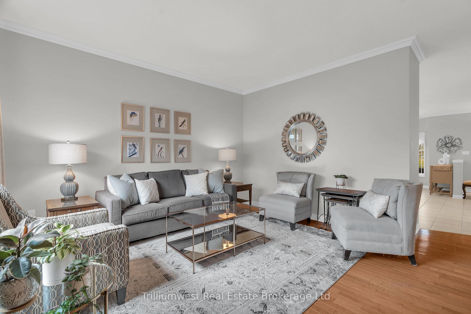 Photo 17 of 302 Farley Drive, Guelph, Pineridge/Westminster Woods — HOMEH