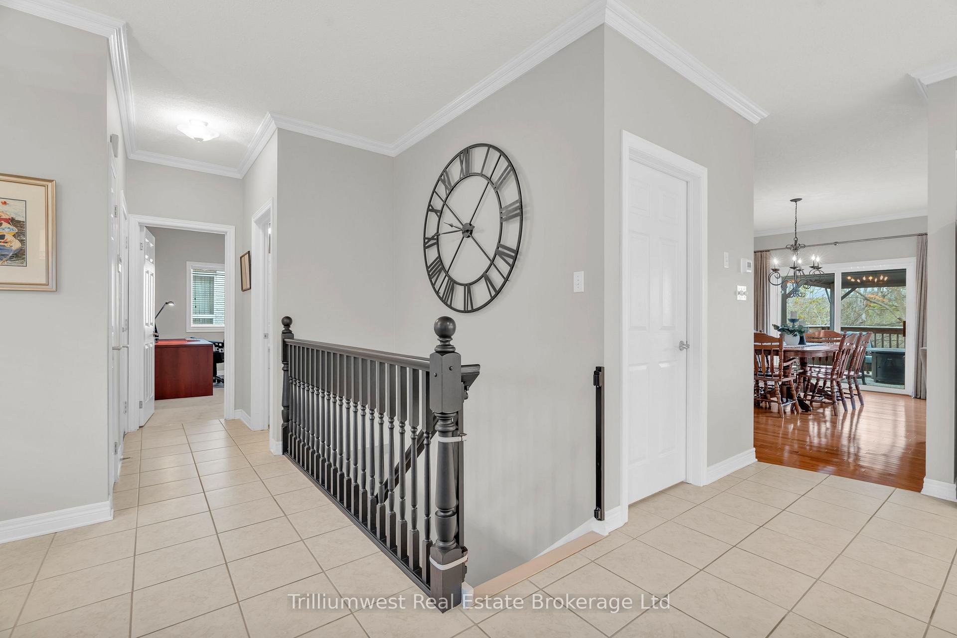 Photo 24 of 302 Farley Drive, Guelph, Pineridge/Westminster Woods — HOMEH