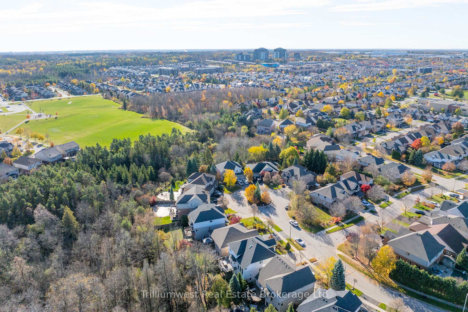 Photo 41 of 302 Farley Drive, Guelph, Pineridge/Westminster Woods — HOMEH