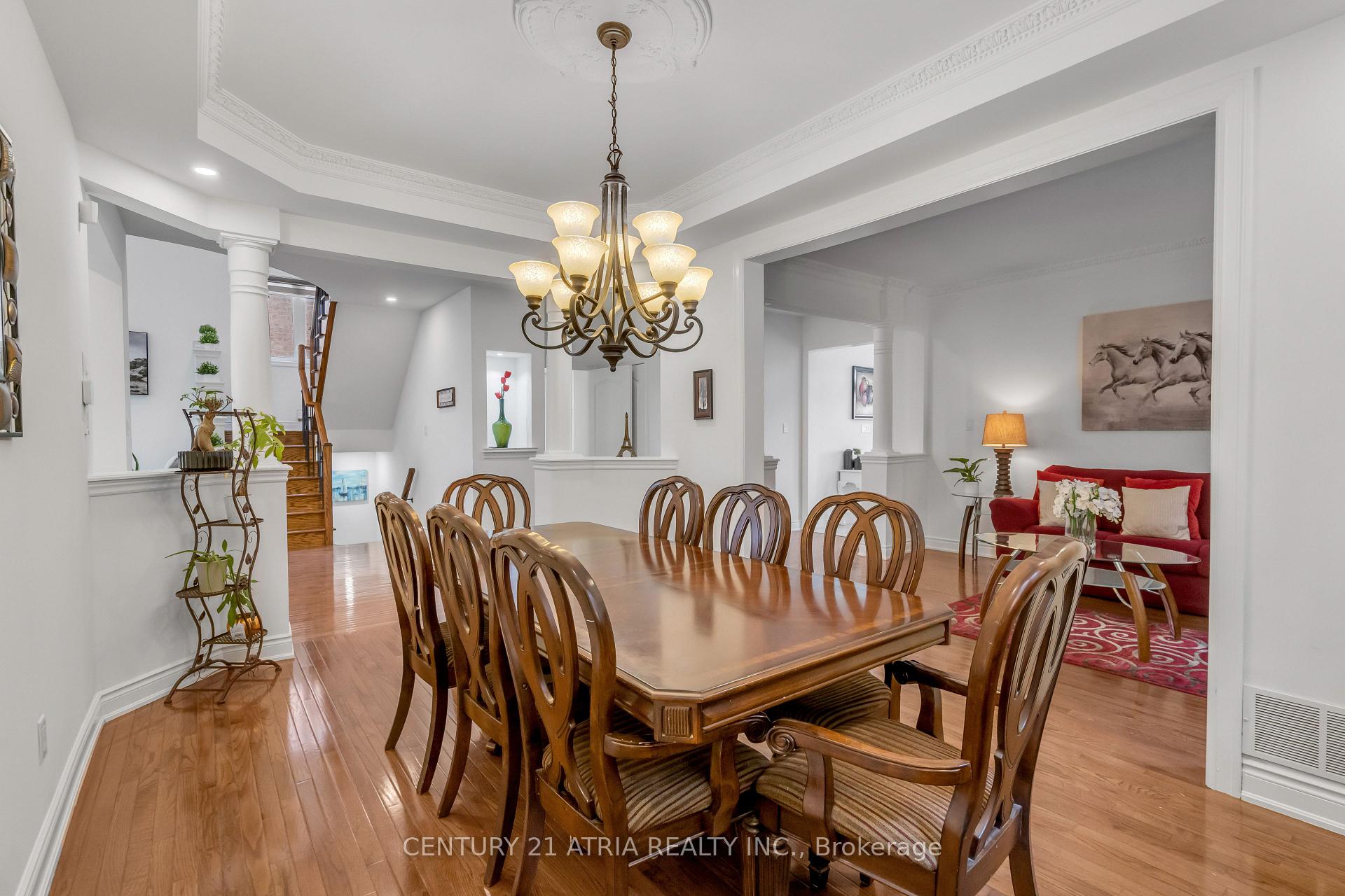 Photo 35 of 10 Louvain Drive, Brampton, Vales of Castlemore North — HOMEH