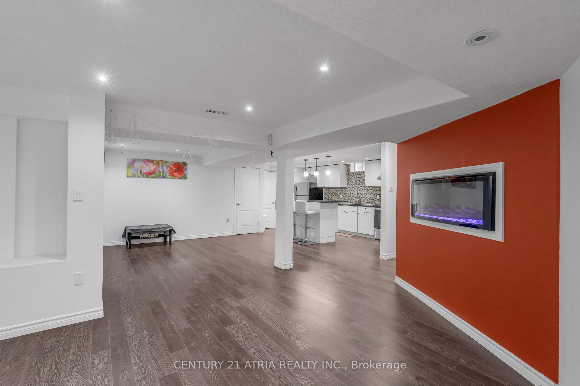 Photo 31 of 10 Louvain Drive, Brampton, Vales of Castlemore North — HOMEH