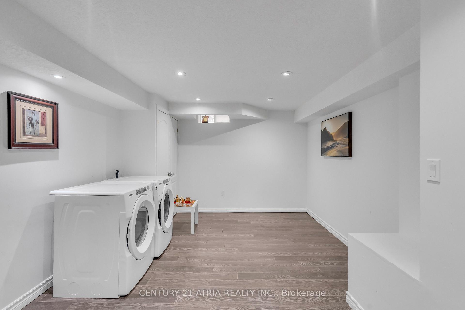 Photo 36 of 10 Louvain Drive, Brampton, Vales of Castlemore North — HOMEH