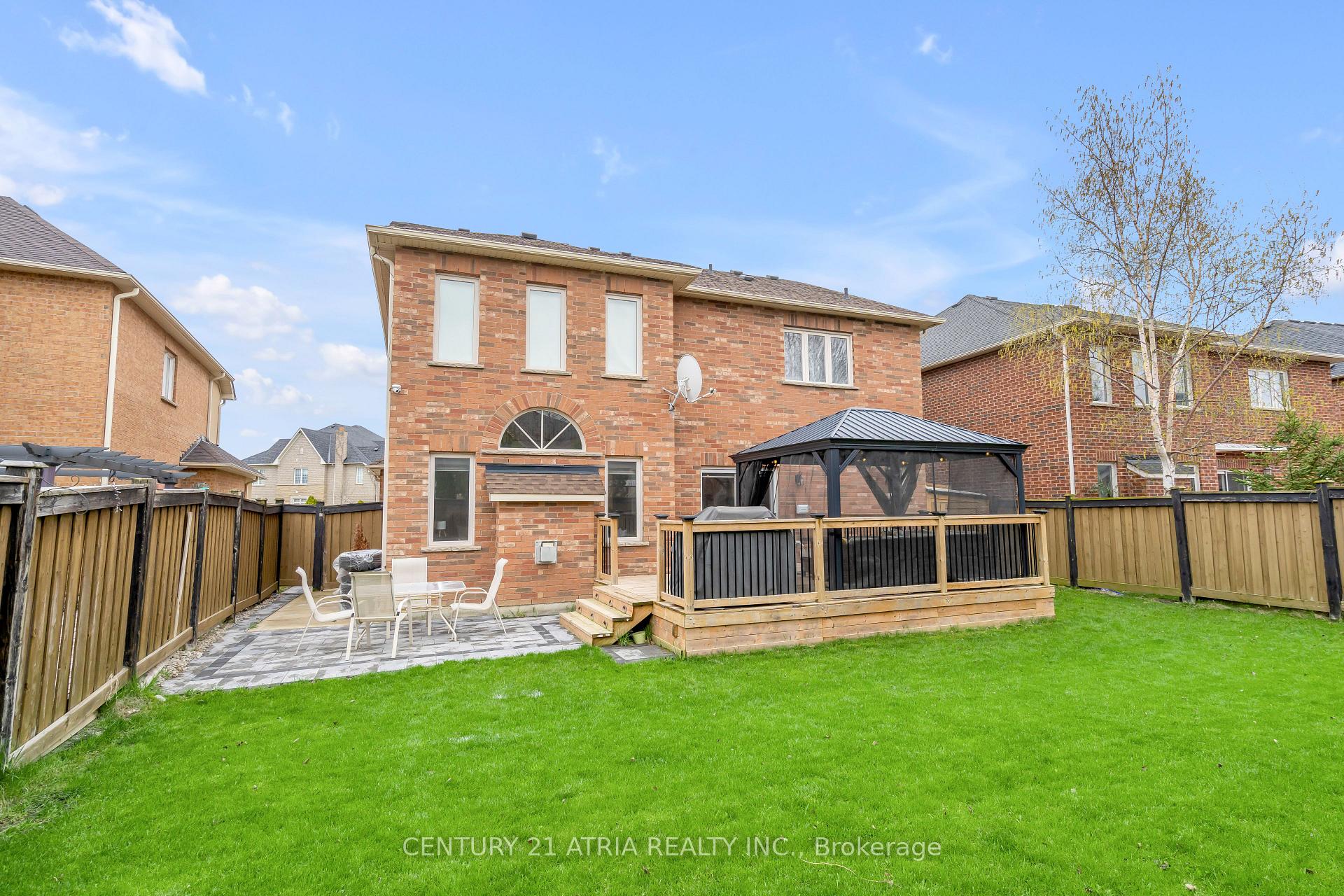 Photo 47 of 10 Louvain Drive, Brampton, Vales of Castlemore North — HOMEH