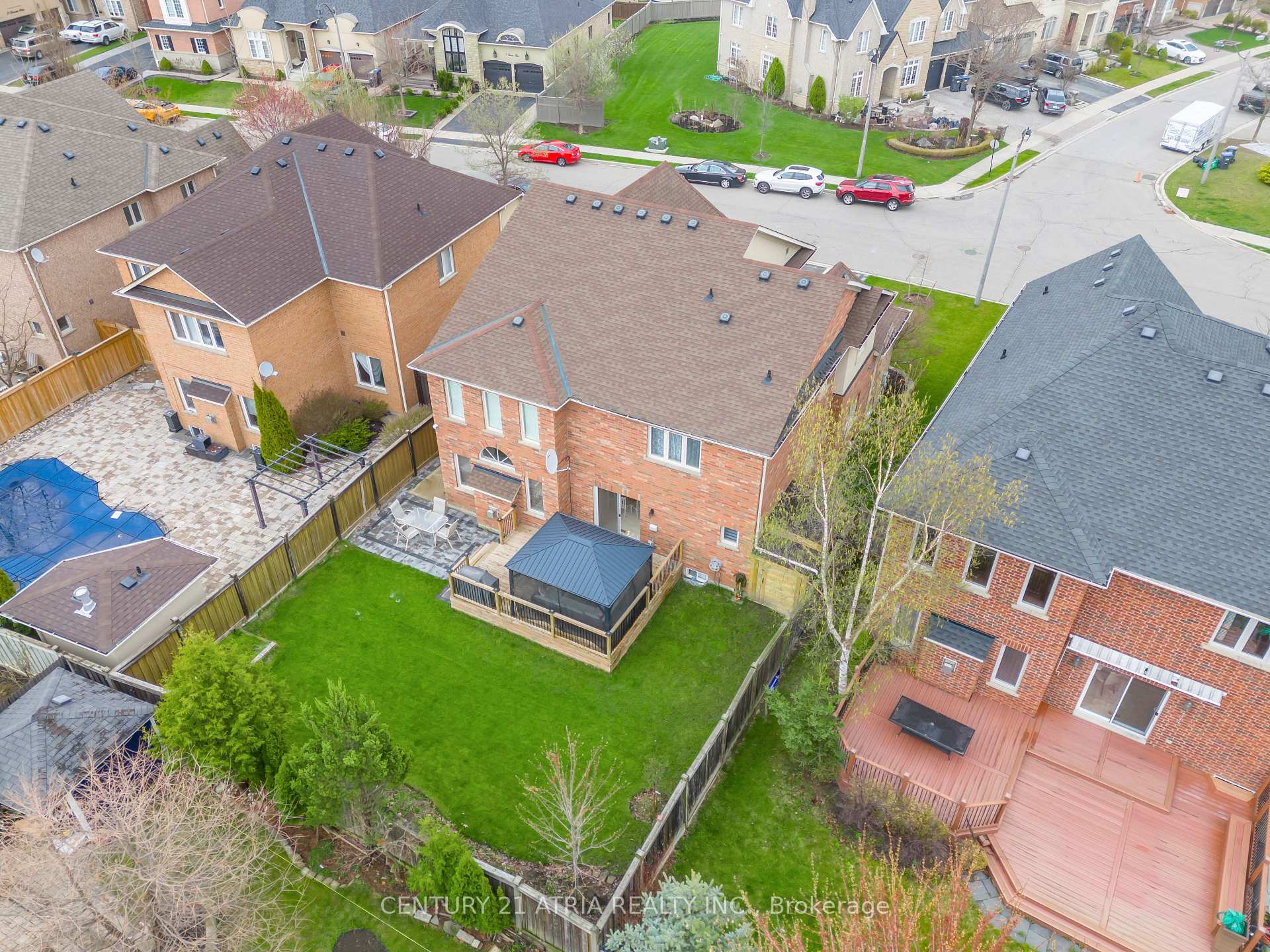 Photo 50 of 10 Louvain Drive, Brampton, Vales of Castlemore North — HOMEH