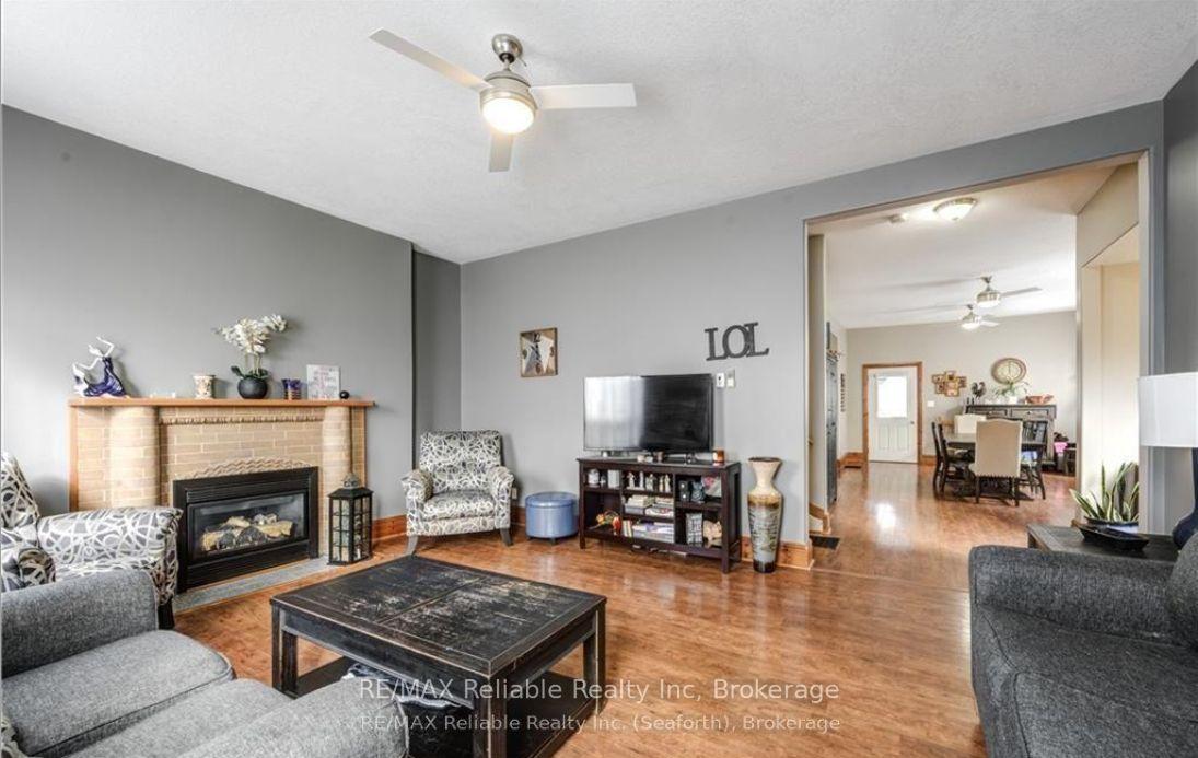 Photo 10 of 38 James Street, Huron East, Seaforth — HOMEH