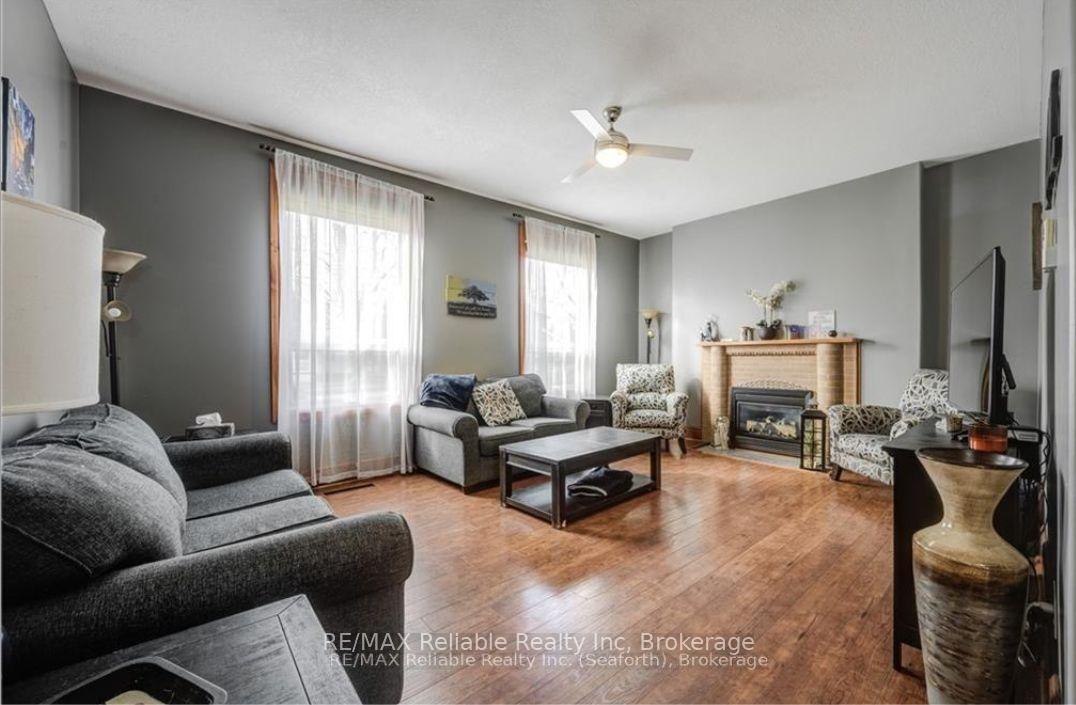 Photo 4 of 38 James Street, Huron East, Seaforth — HOMEH